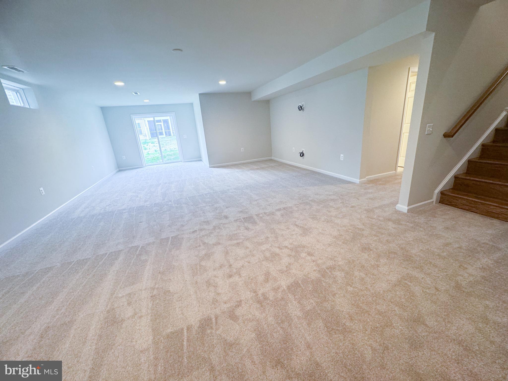 HIATT POINTE AT SNOWDEN BRIDGE - Residential