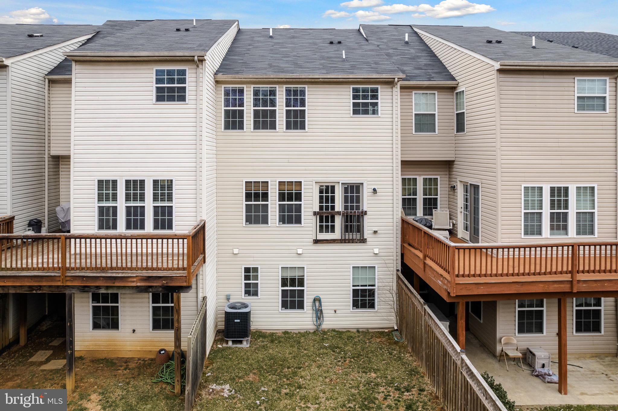 WINDMILL CROSSING - Residential