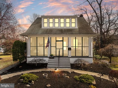 Homes For Sale - 117 Leslie Avenue<br/> MERCHANTVILLE, NJ 08109