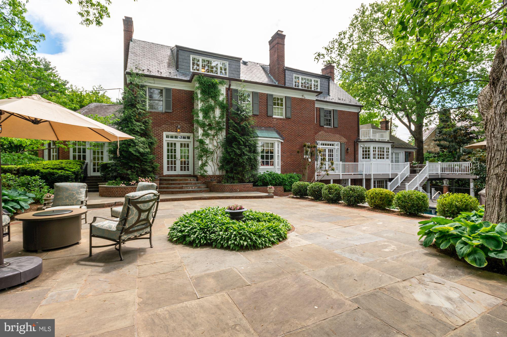 SPRING VALLEY - Residential
