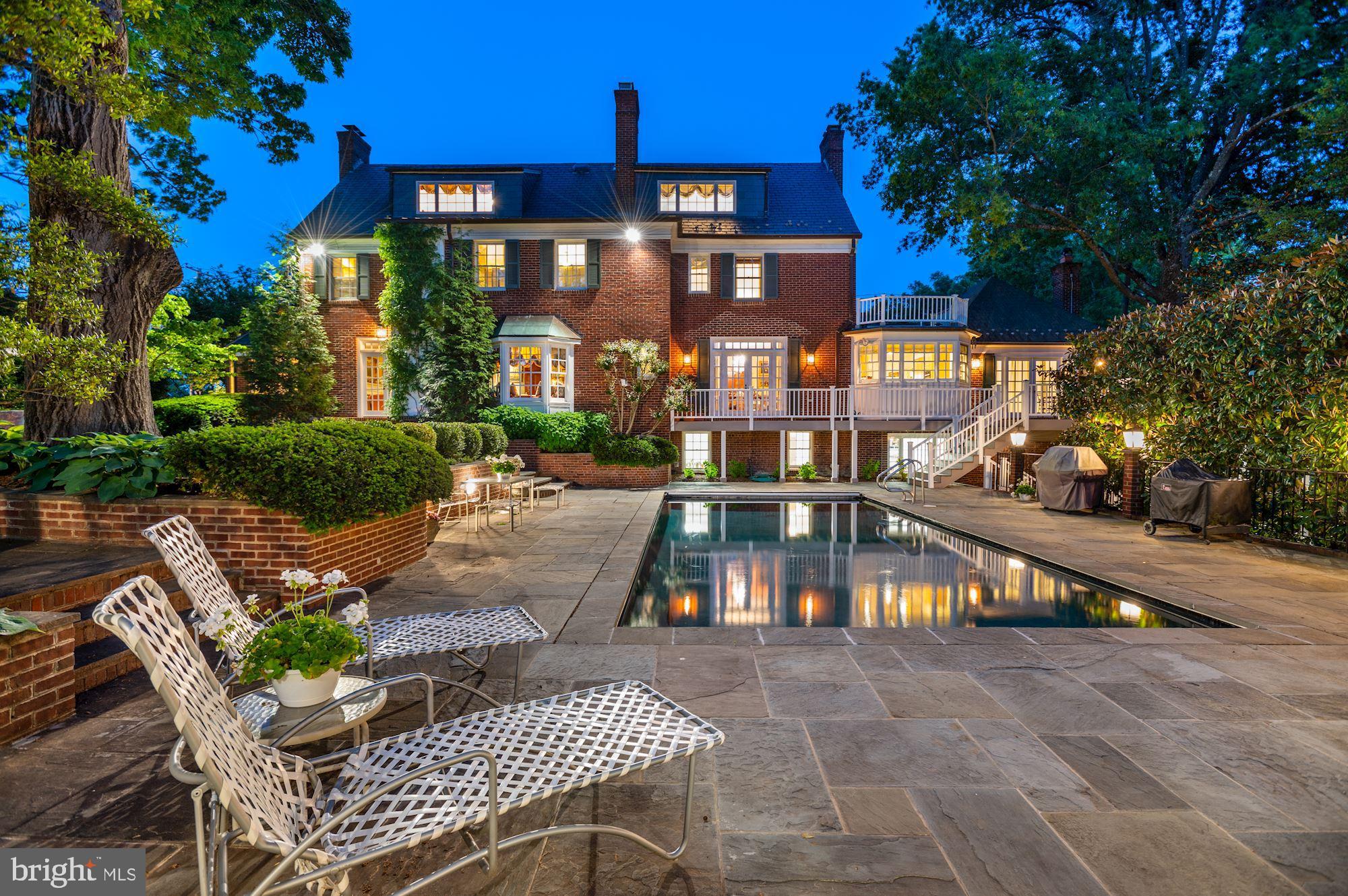 SPRING VALLEY - Residential