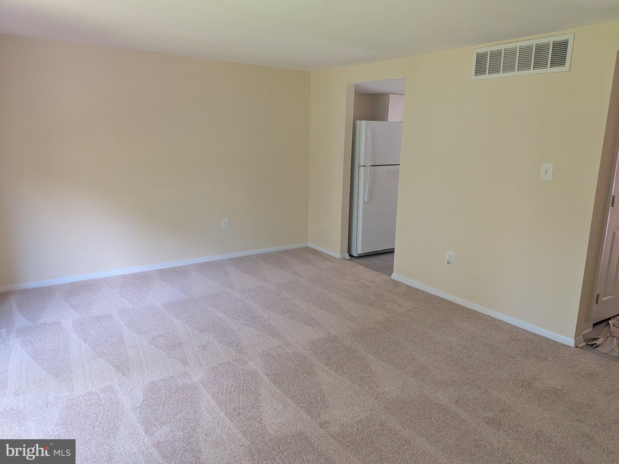 5427 HILDEBRAND COURT