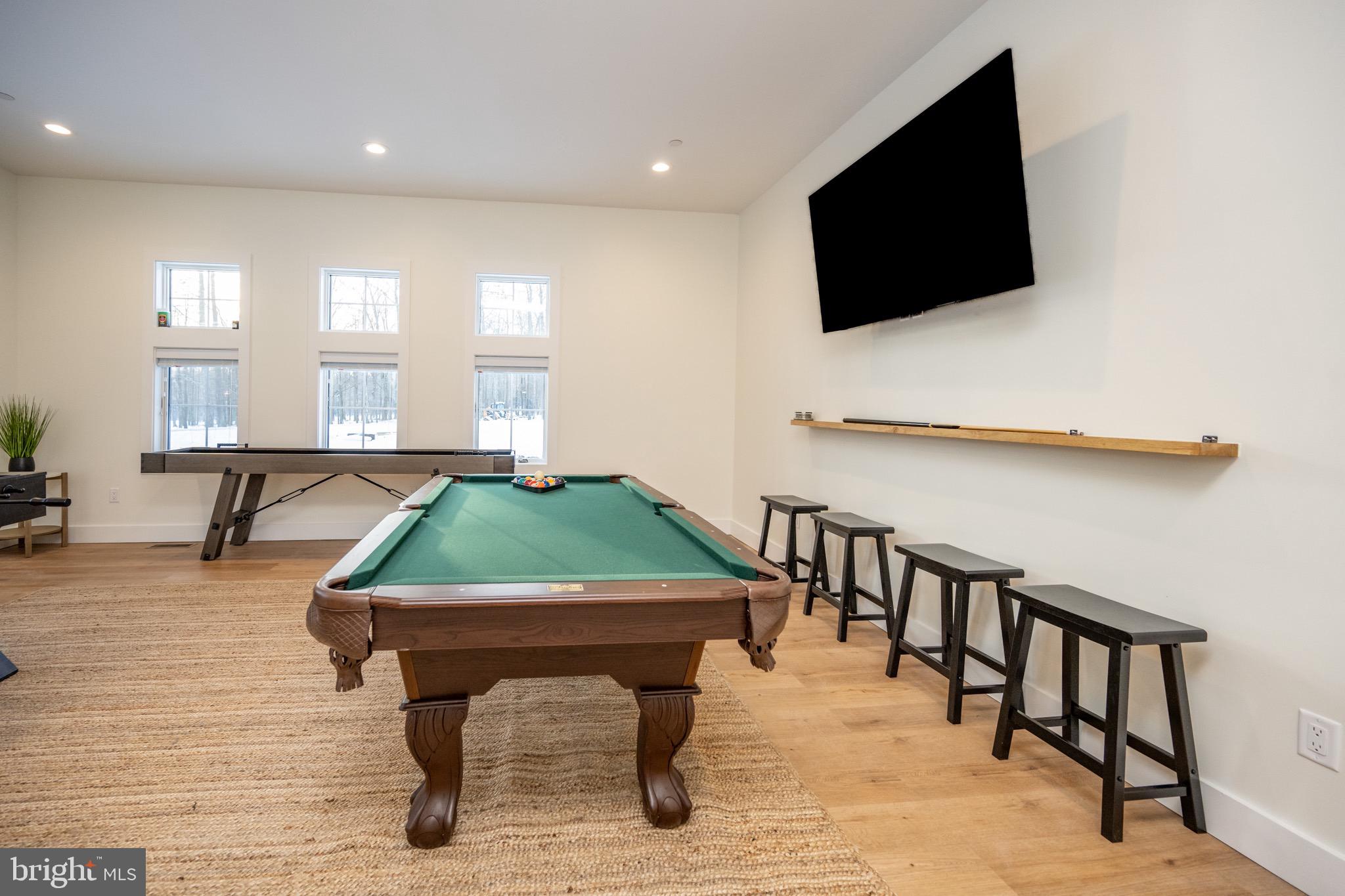 SANDY SHORES HEIGHTS - Residential