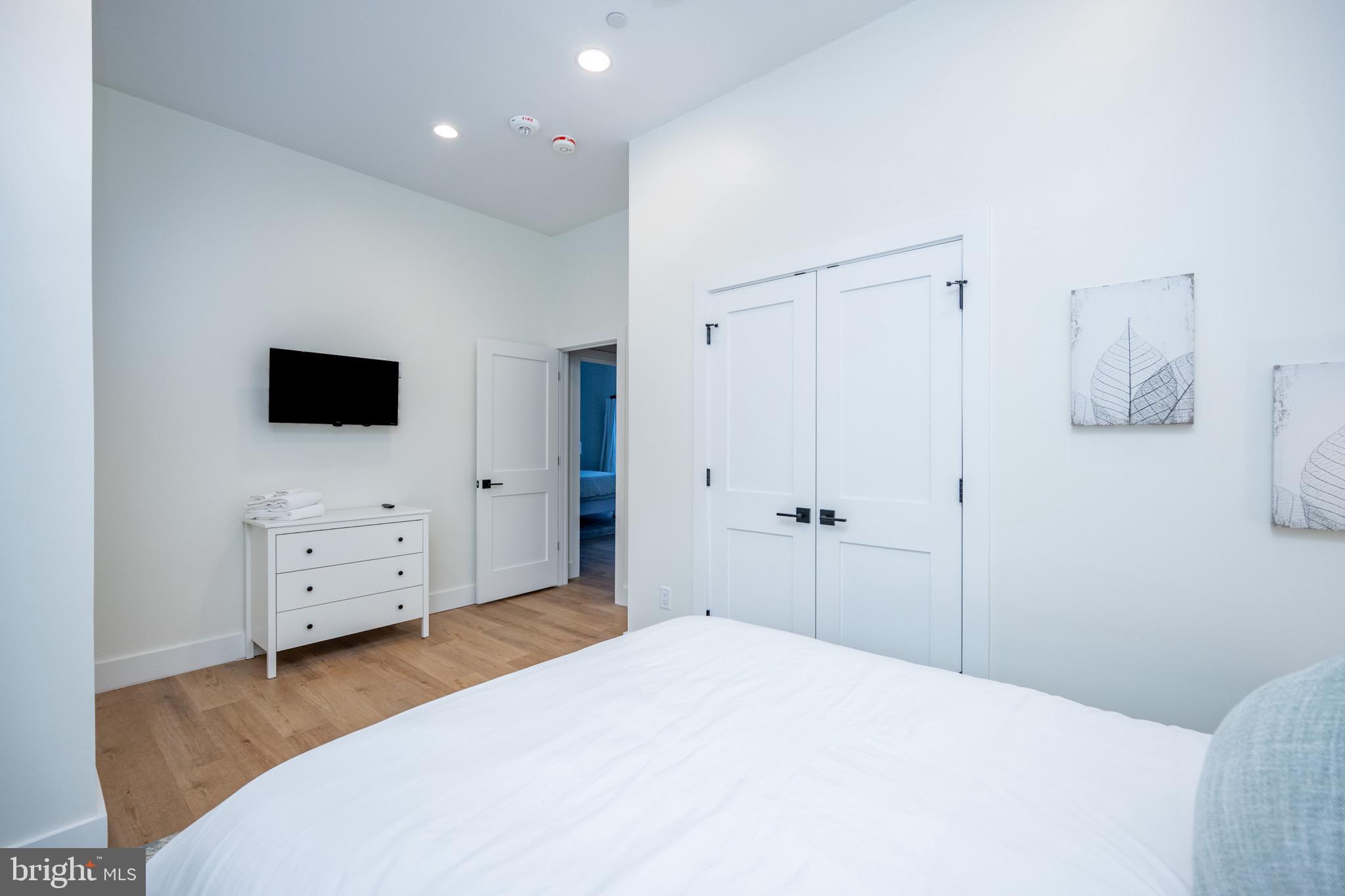 SANDY SHORES HEIGHTS - Residential