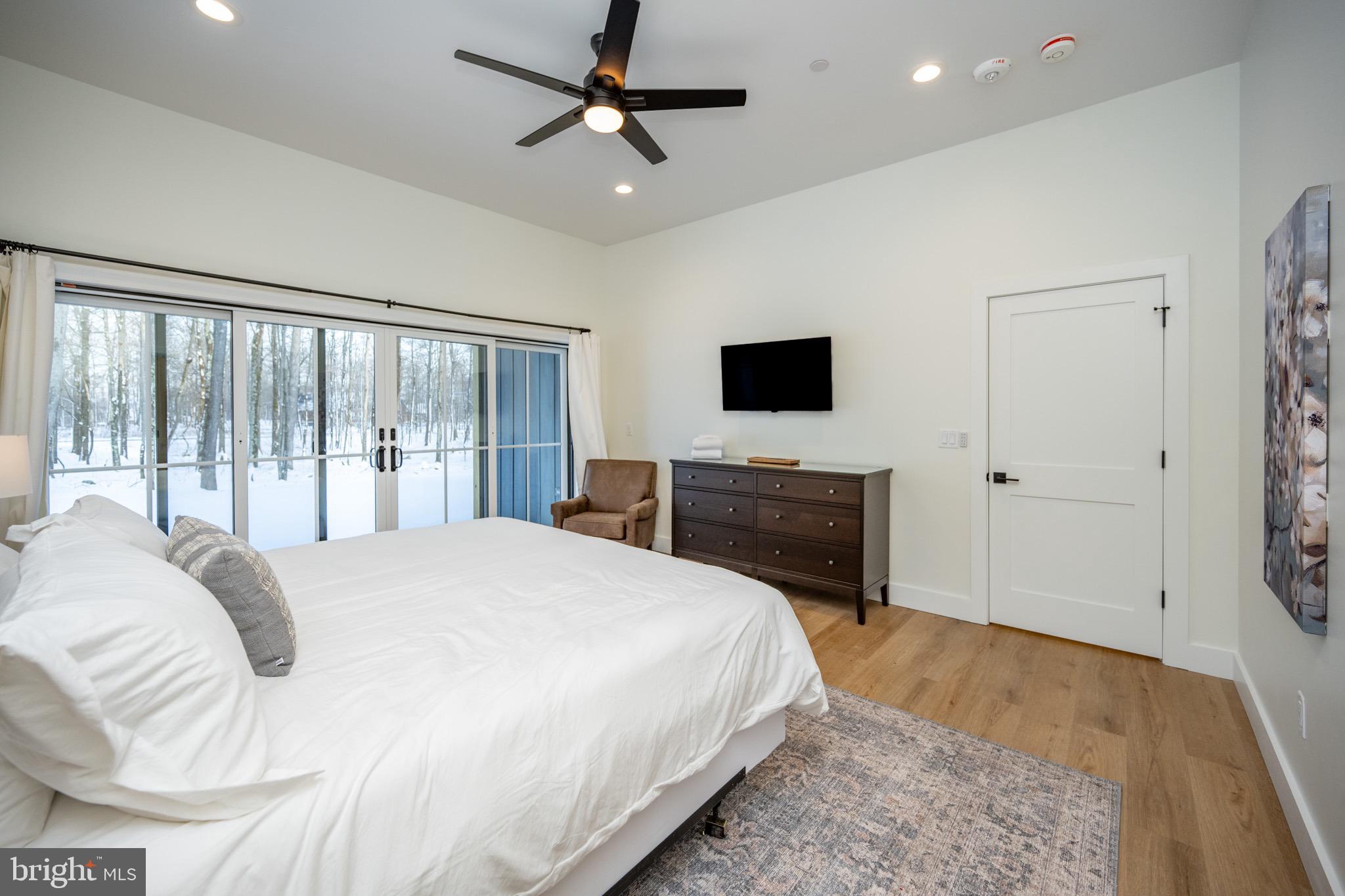 SANDY SHORES HEIGHTS - Residential