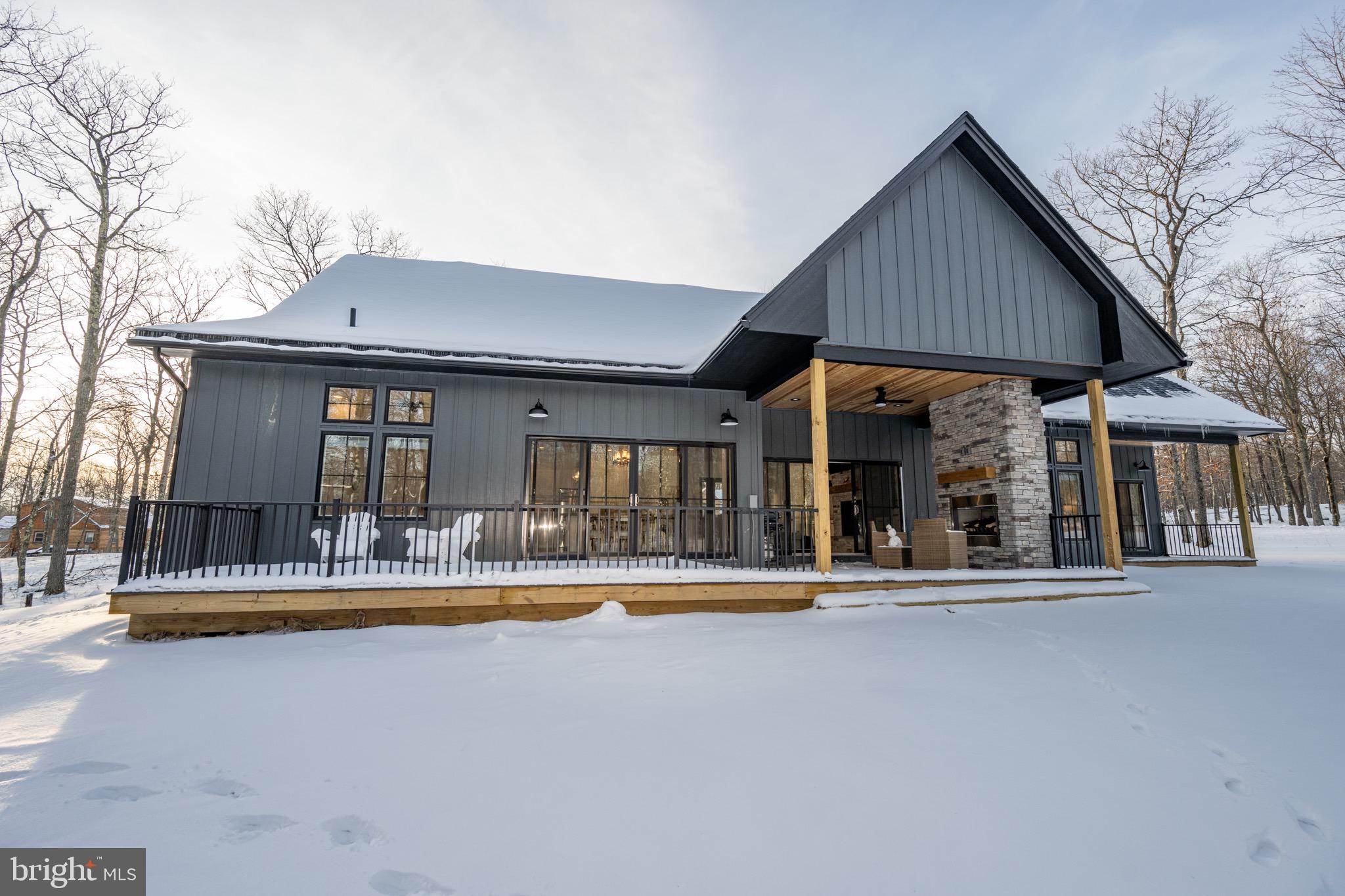 SANDY SHORES HEIGHTS - Residential