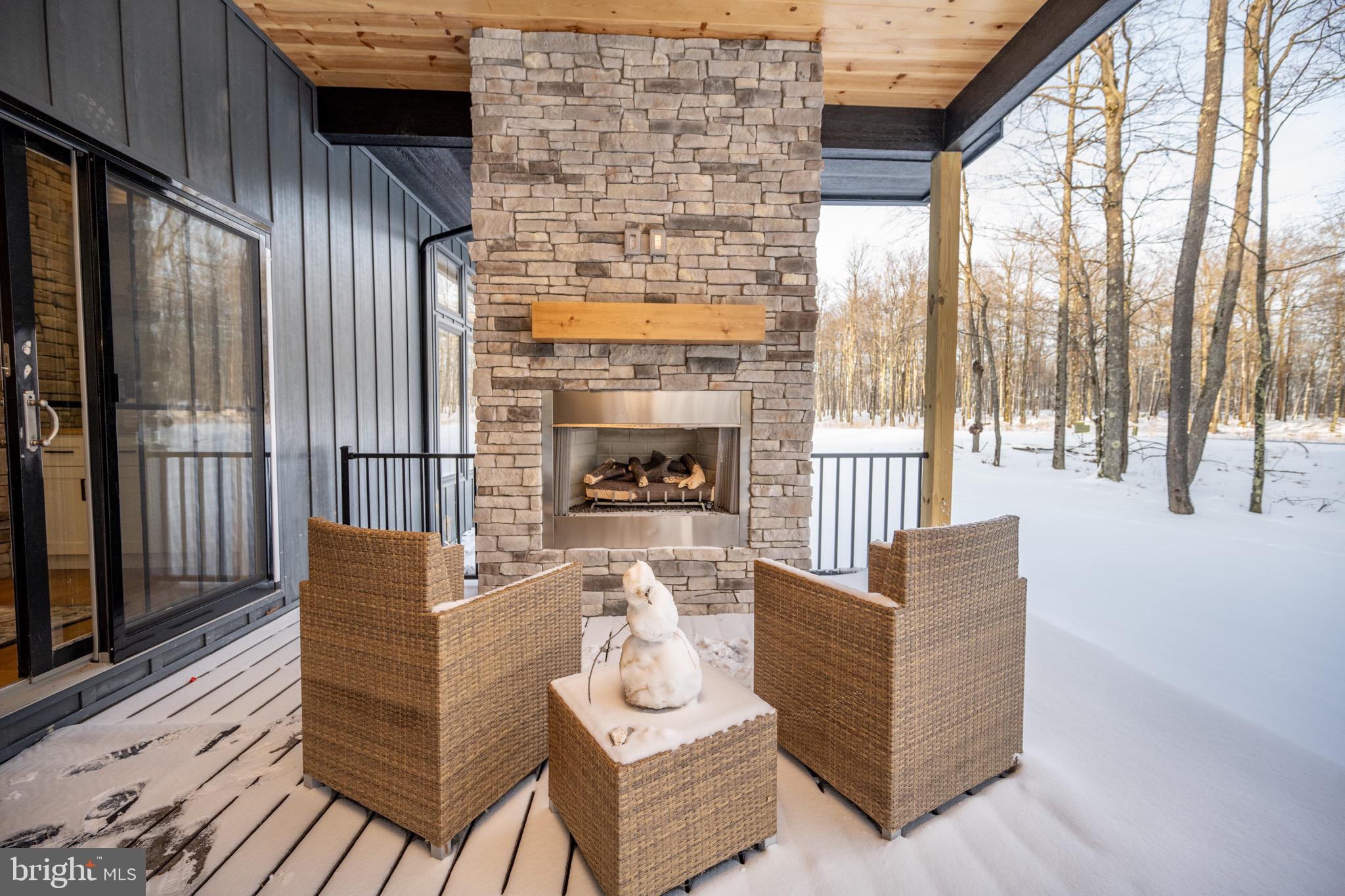 SANDY SHORES HEIGHTS - Residential