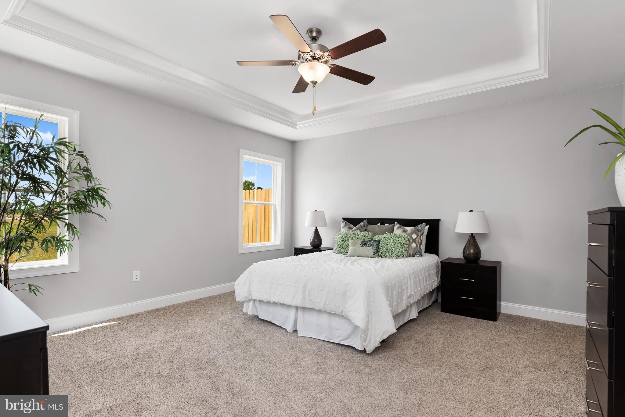 AUTUMN CHASE - Residential