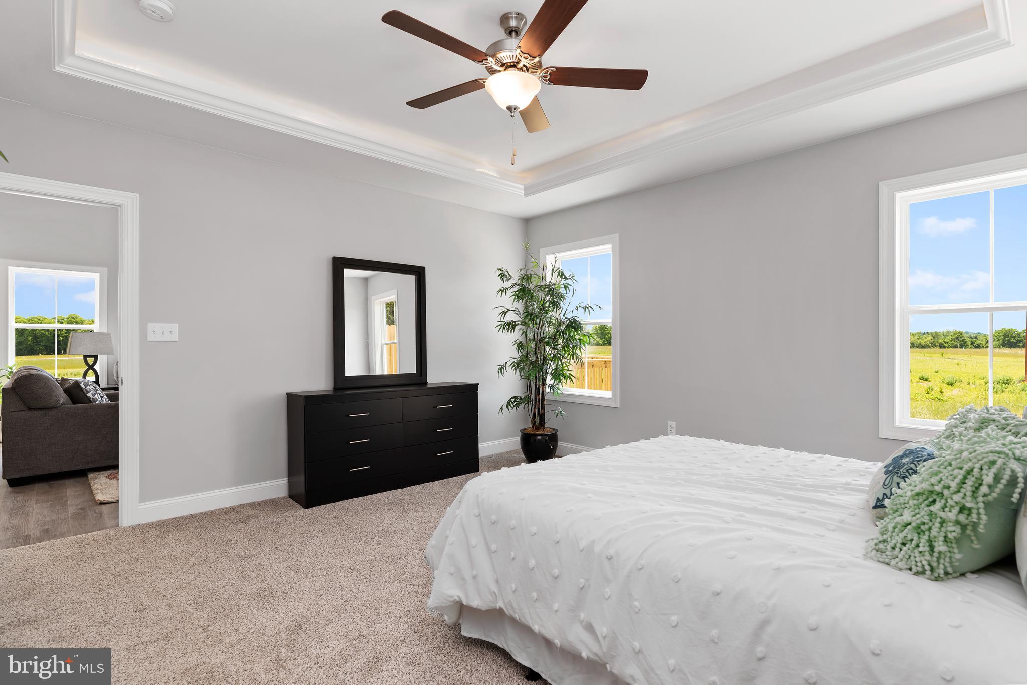 AUTUMN CHASE - Residential