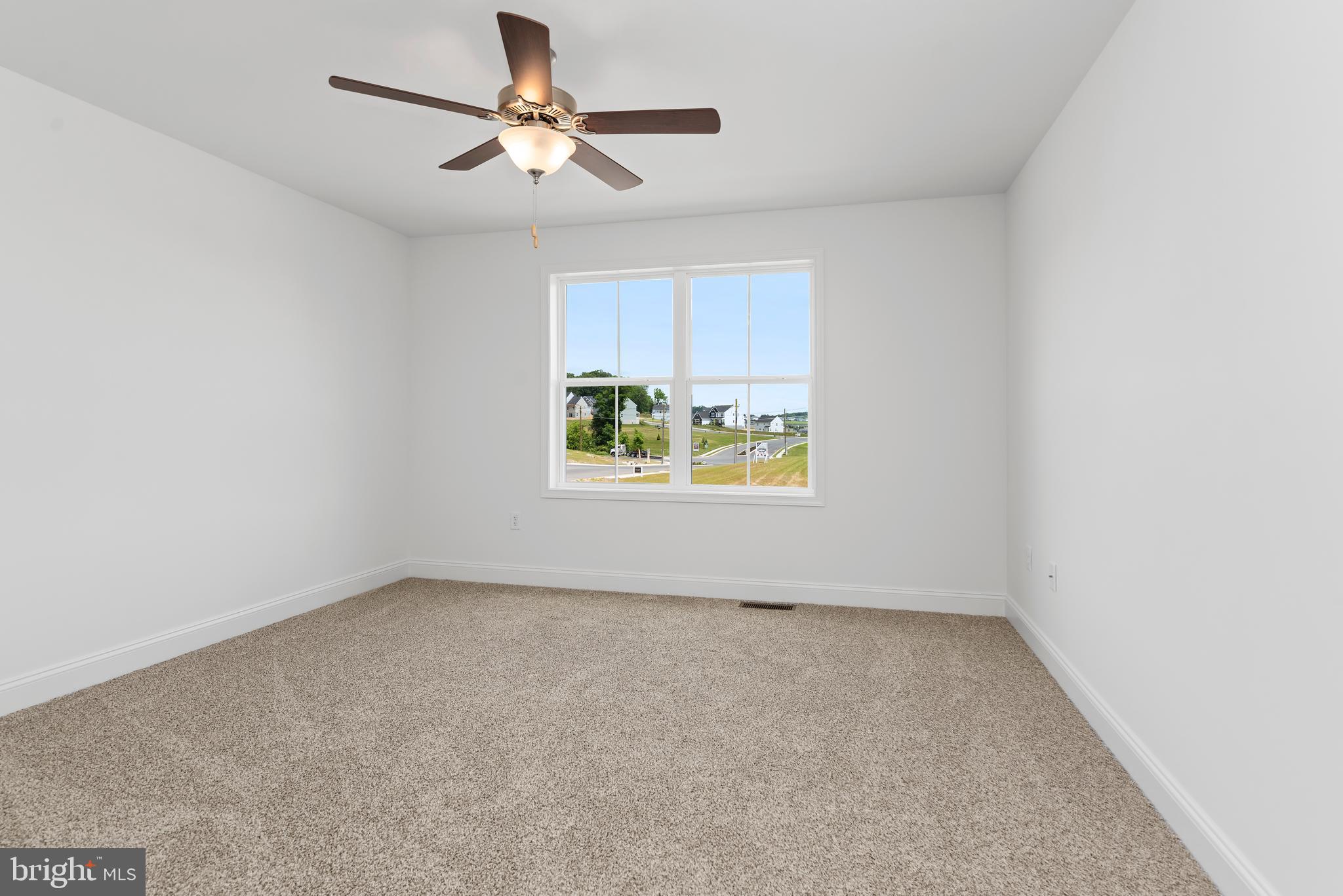 AUTUMN CHASE - Residential