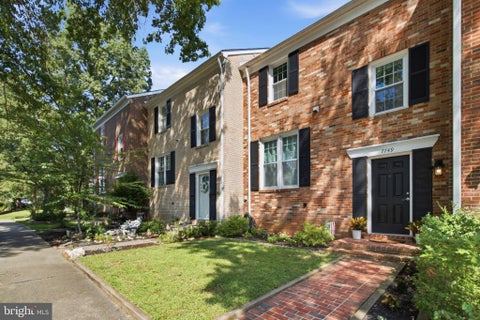 Photo of 7749 Durer Court, SPRINGFIELD, VA 22153 (MLS # VAFX2339414)