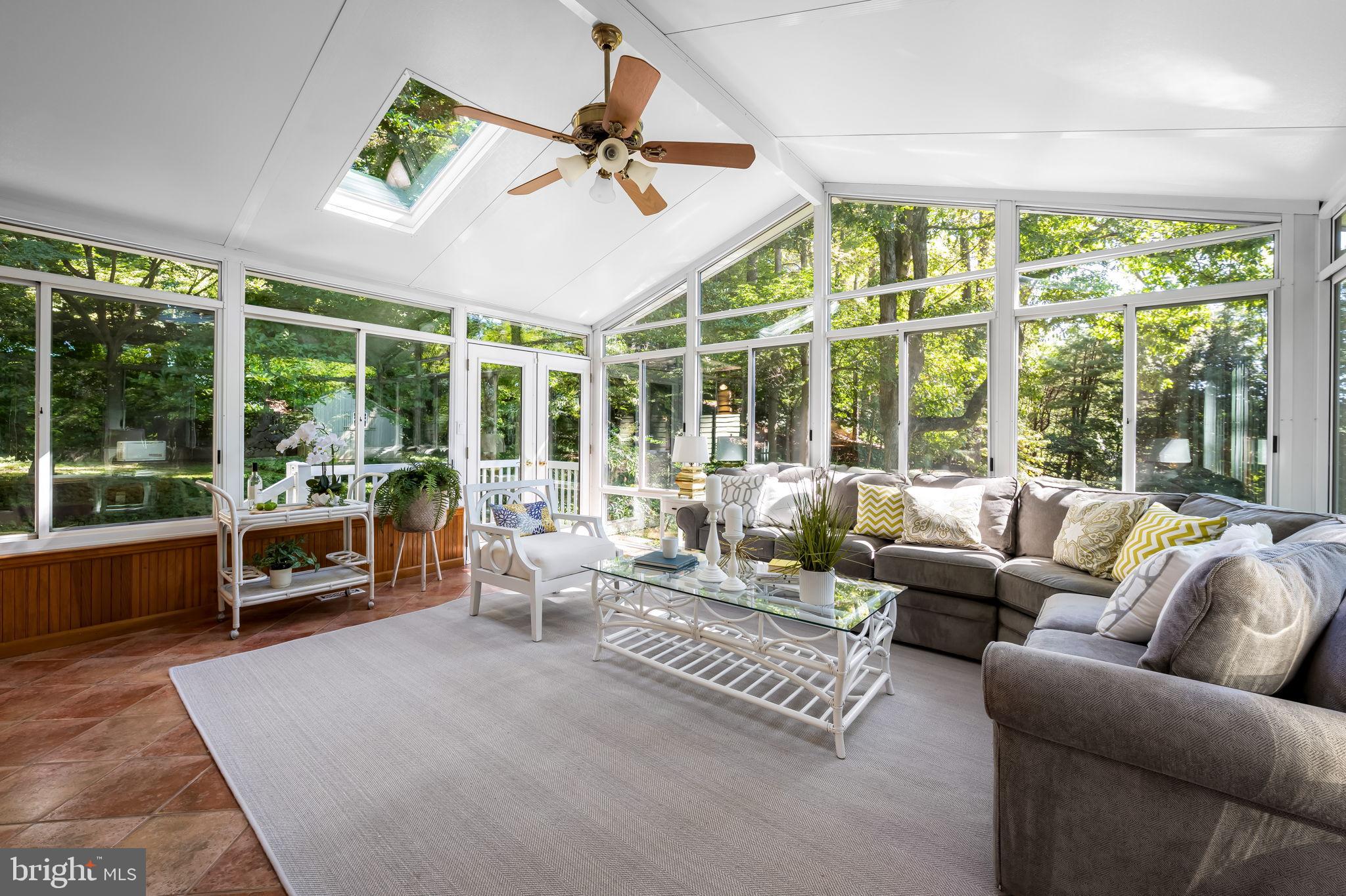 THE HILLSIDE AT SEMINARY - Residential