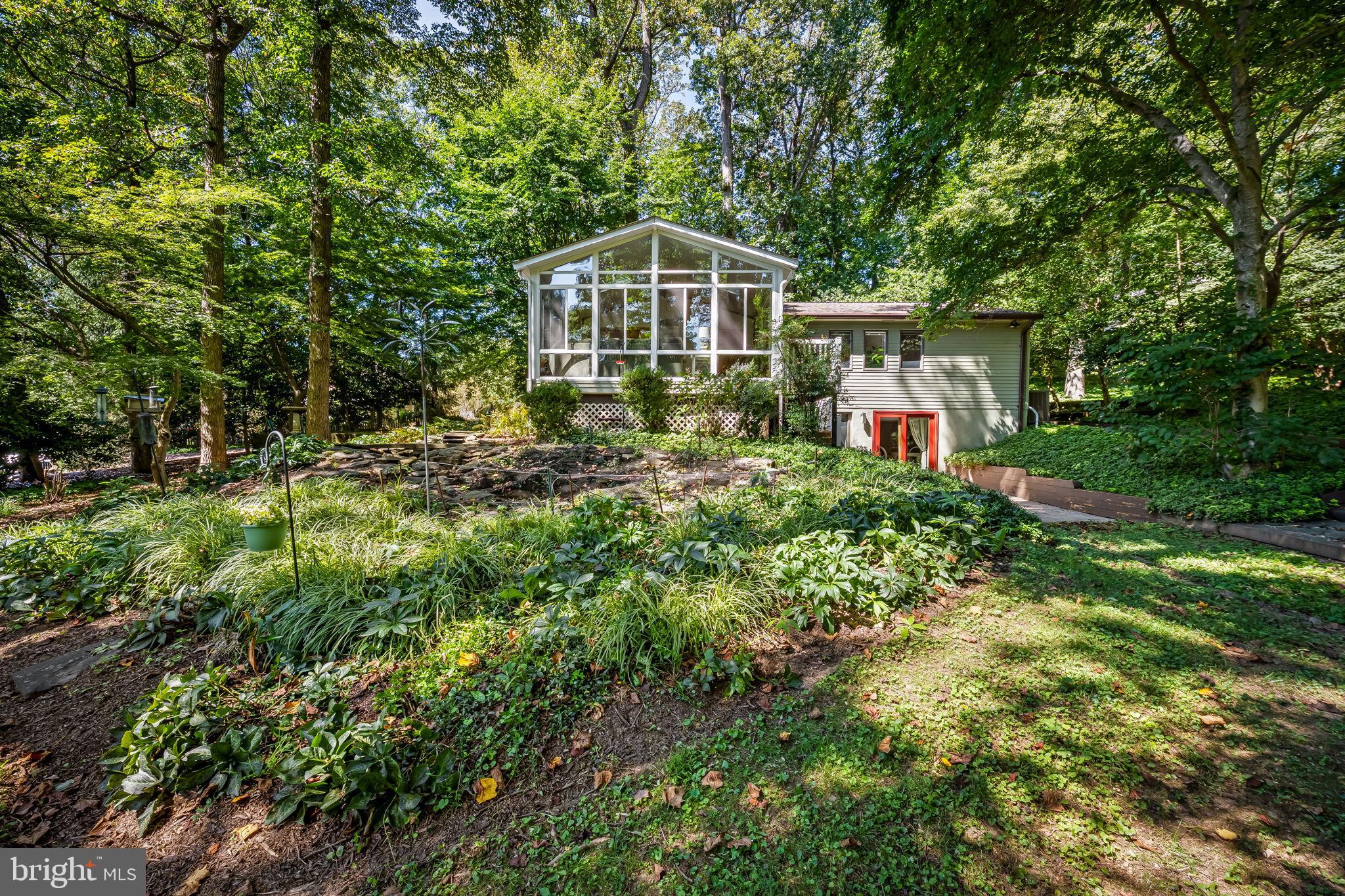 THE HILLSIDE AT SEMINARY - Residential