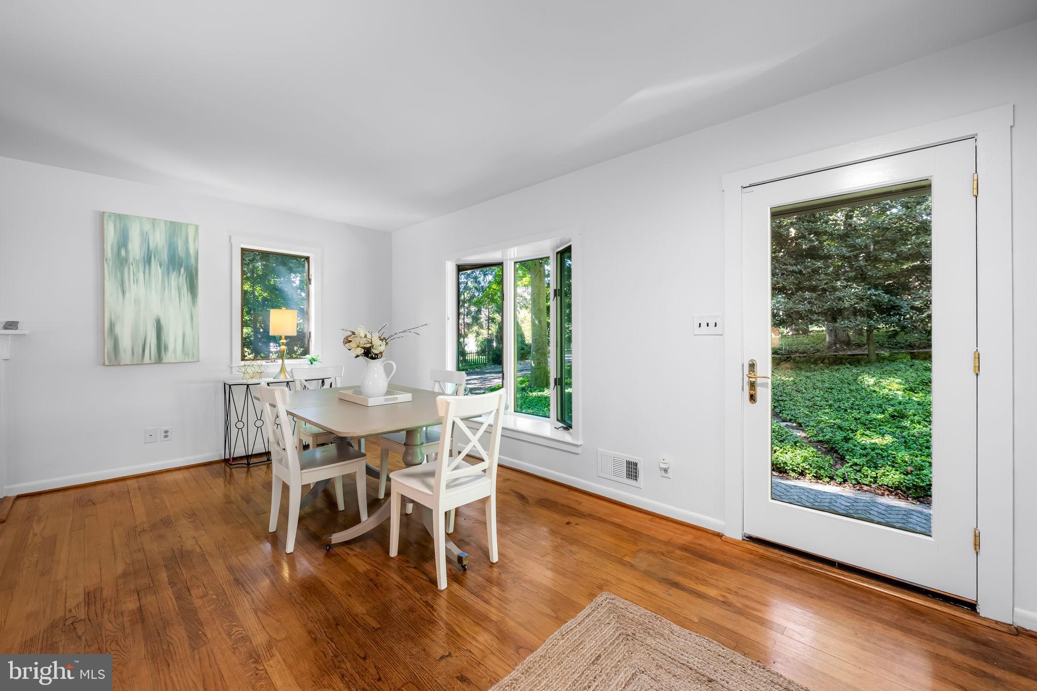 THE HILLSIDE AT SEMINARY - Residential