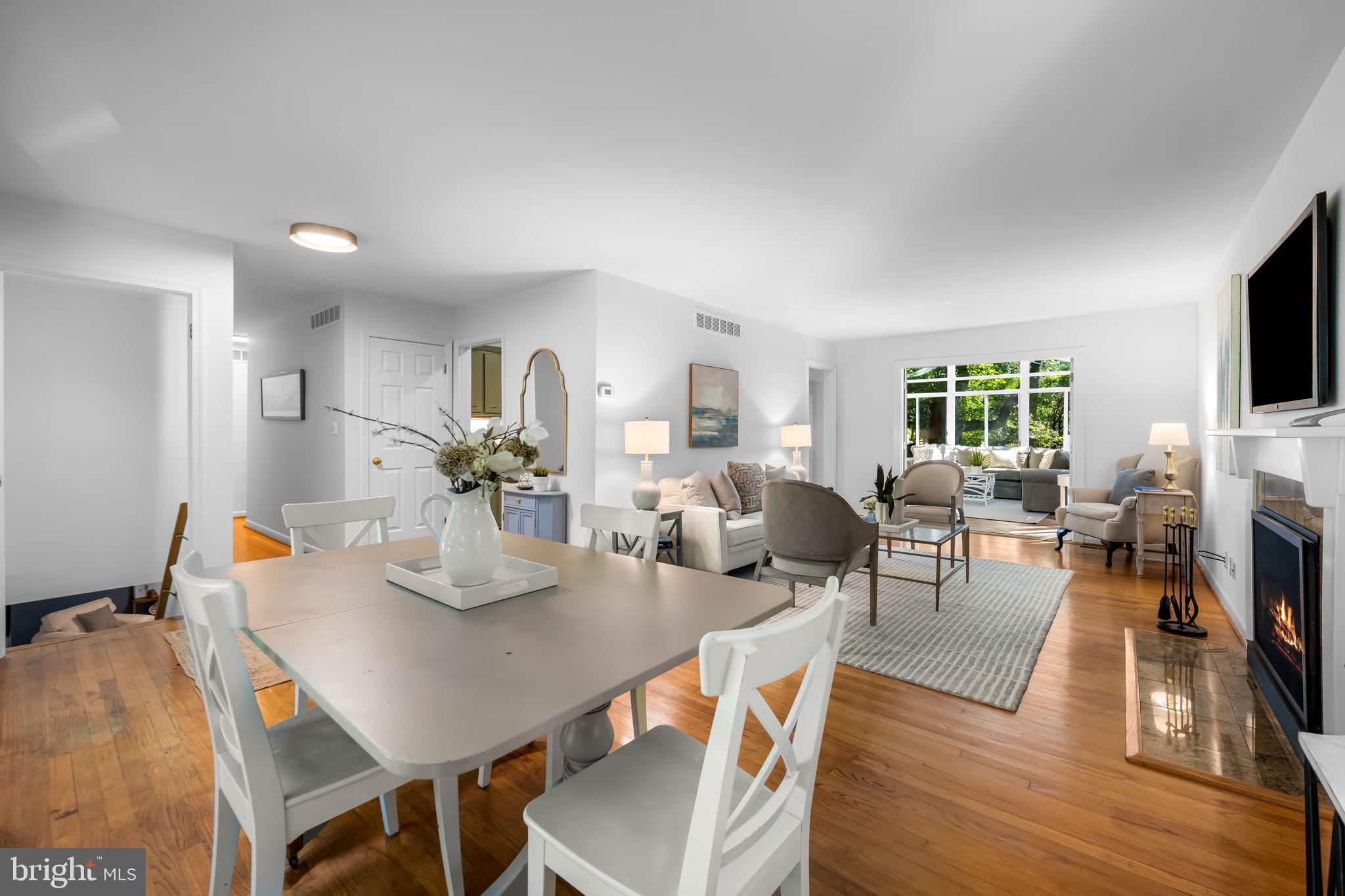 THE HILLSIDE AT SEMINARY - Residential