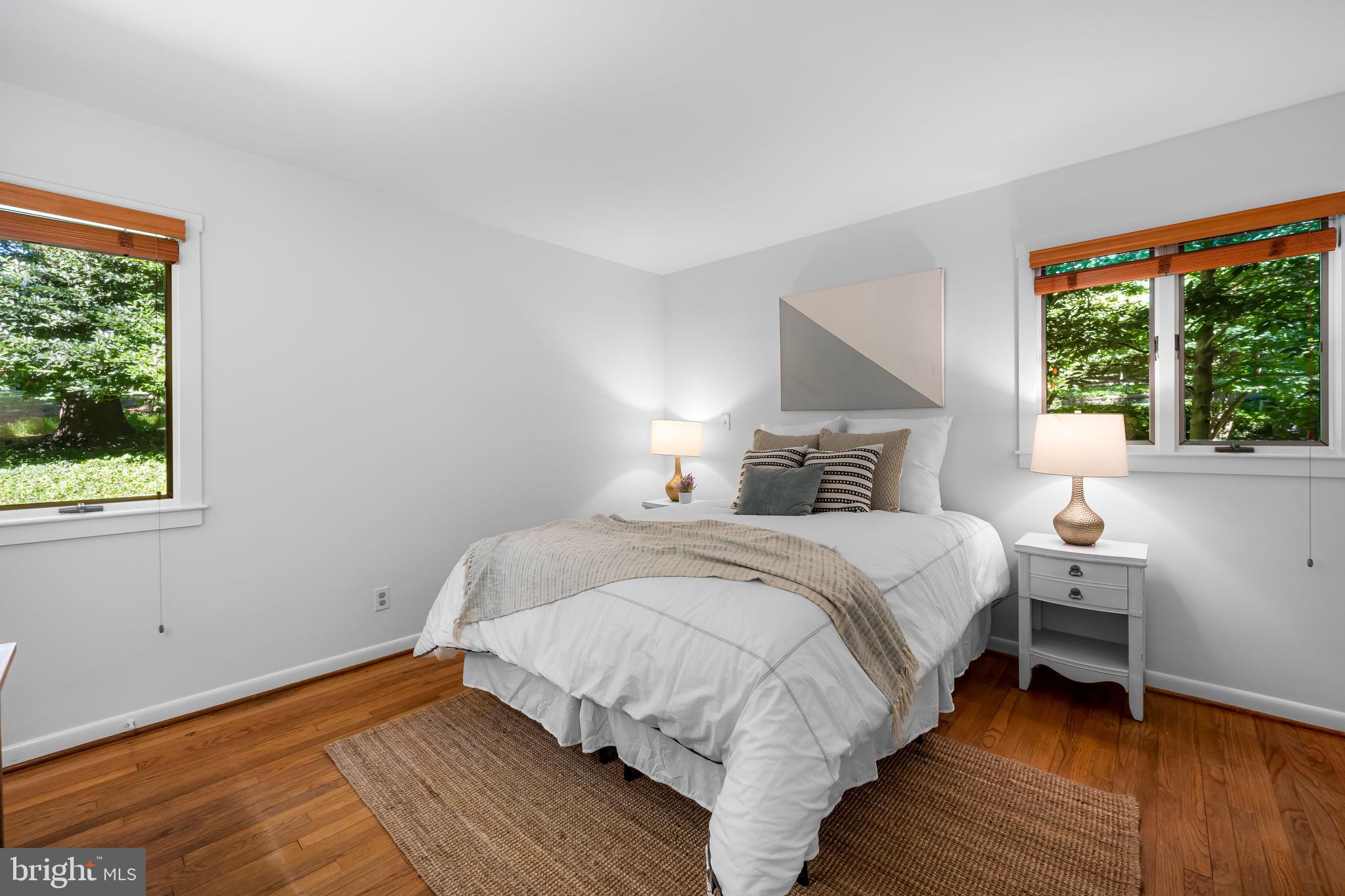 THE HILLSIDE AT SEMINARY - Residential