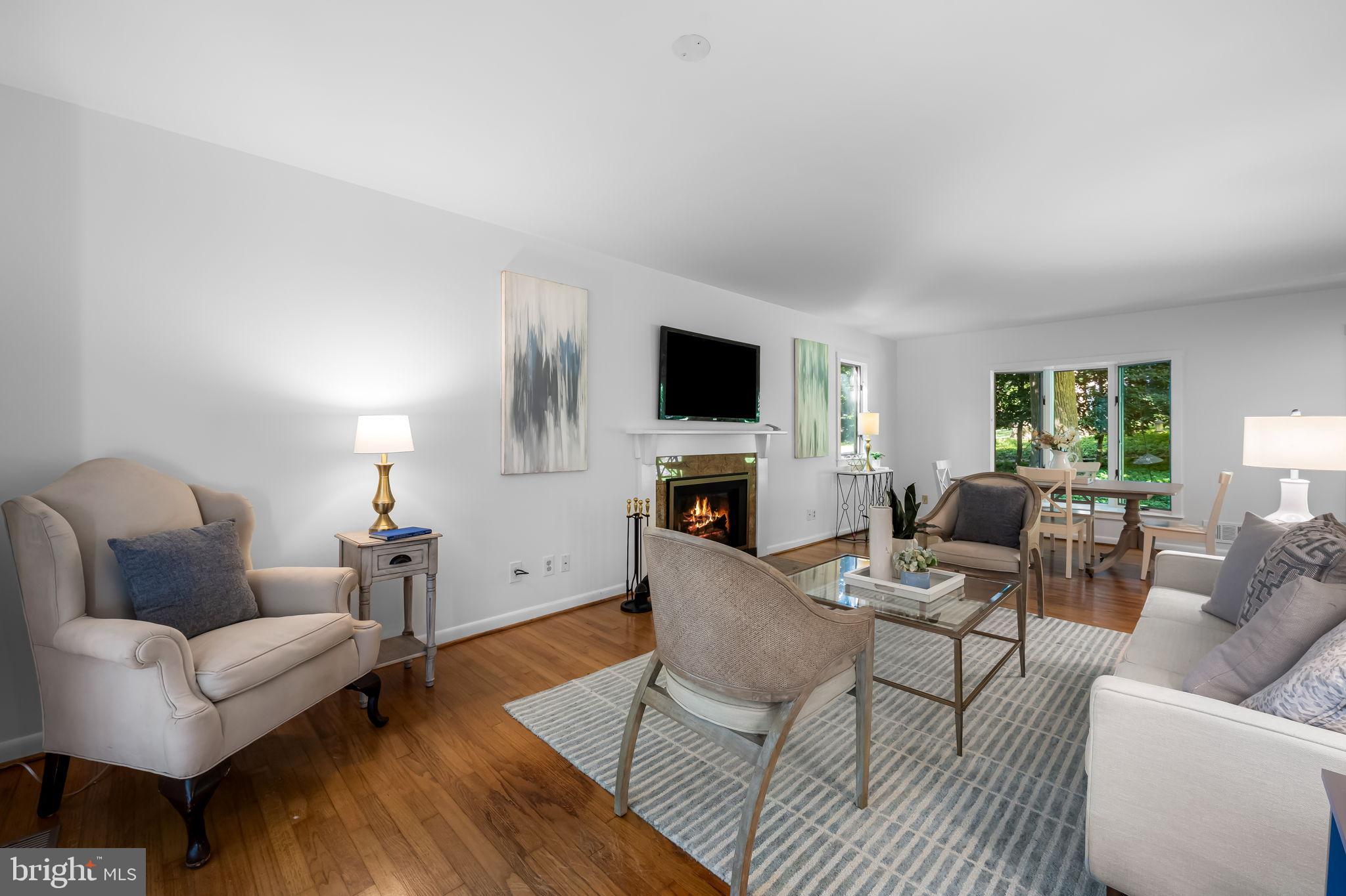 THE HILLSIDE AT SEMINARY - Residential