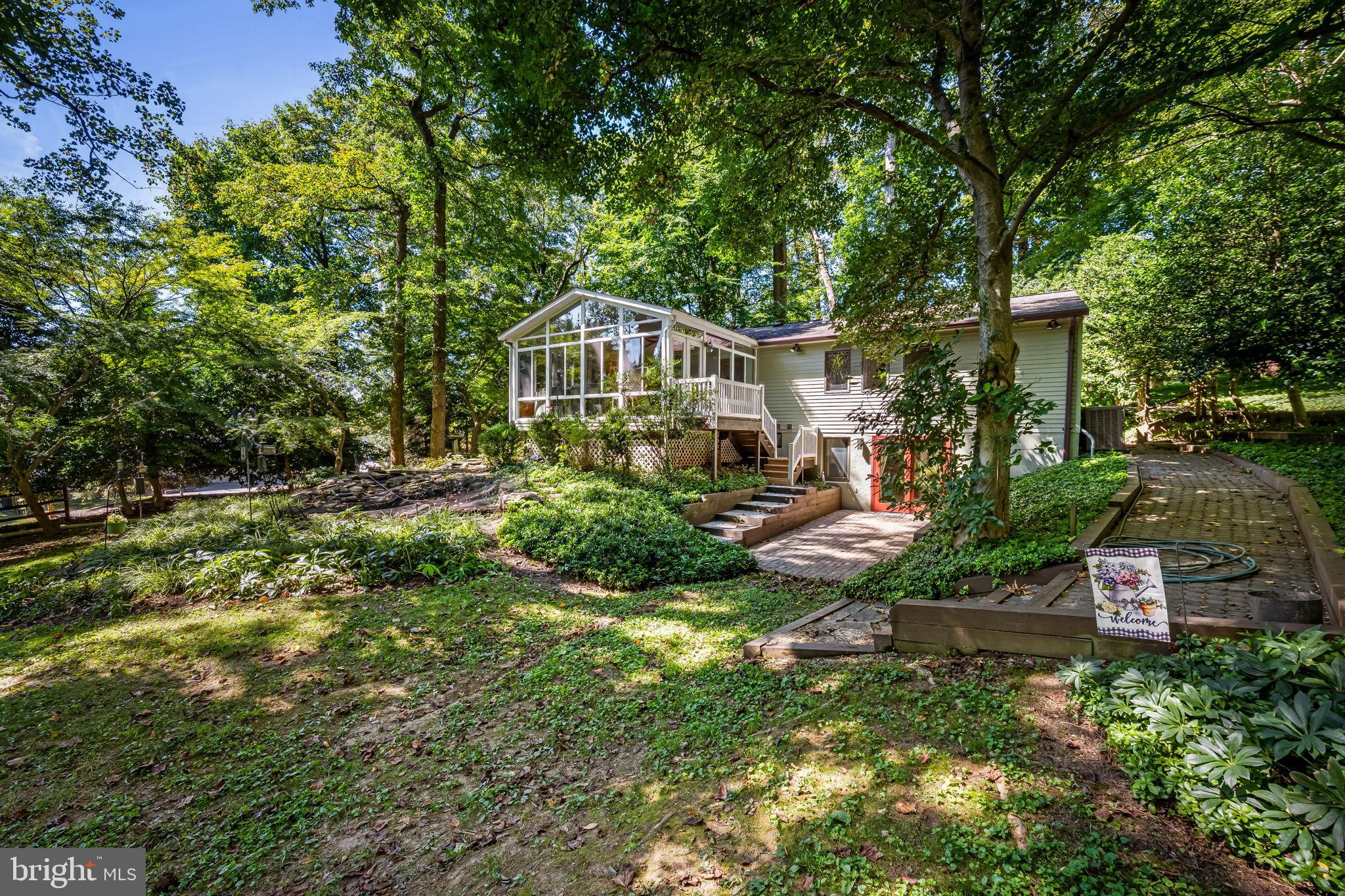 THE HILLSIDE AT SEMINARY - Residential