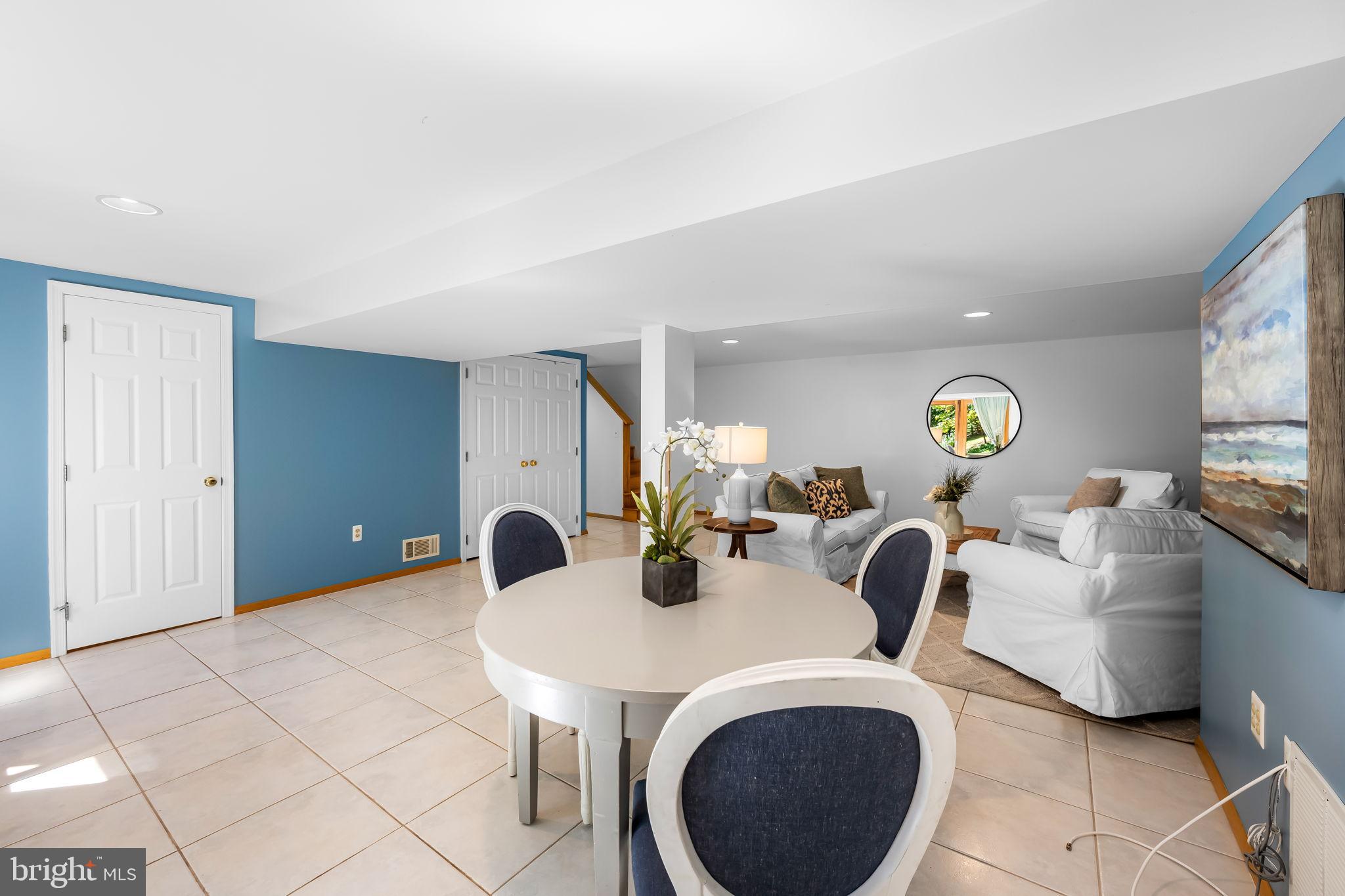 THE HILLSIDE AT SEMINARY - Residential