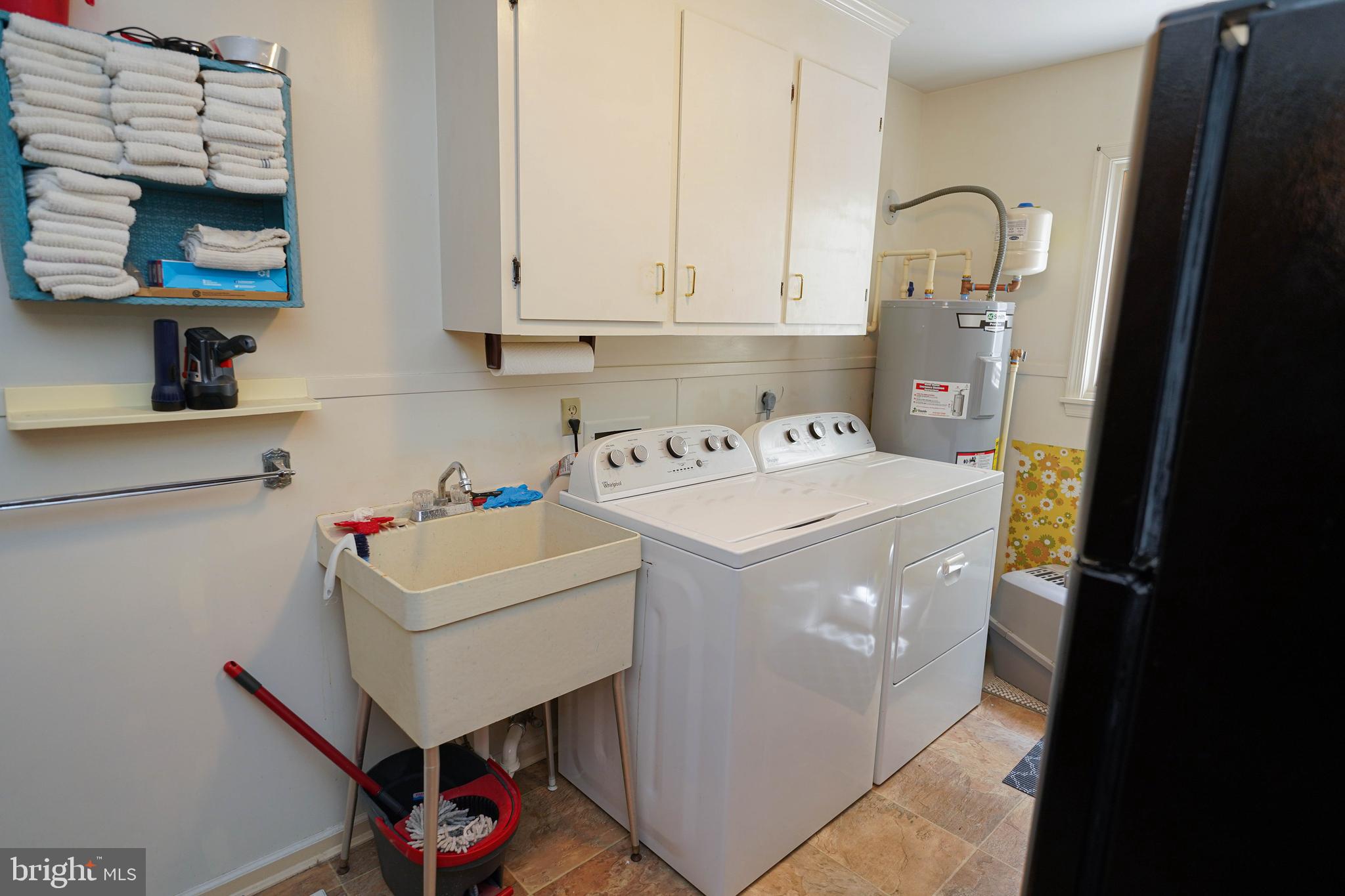 HIDE AWAY ACRES - Residential