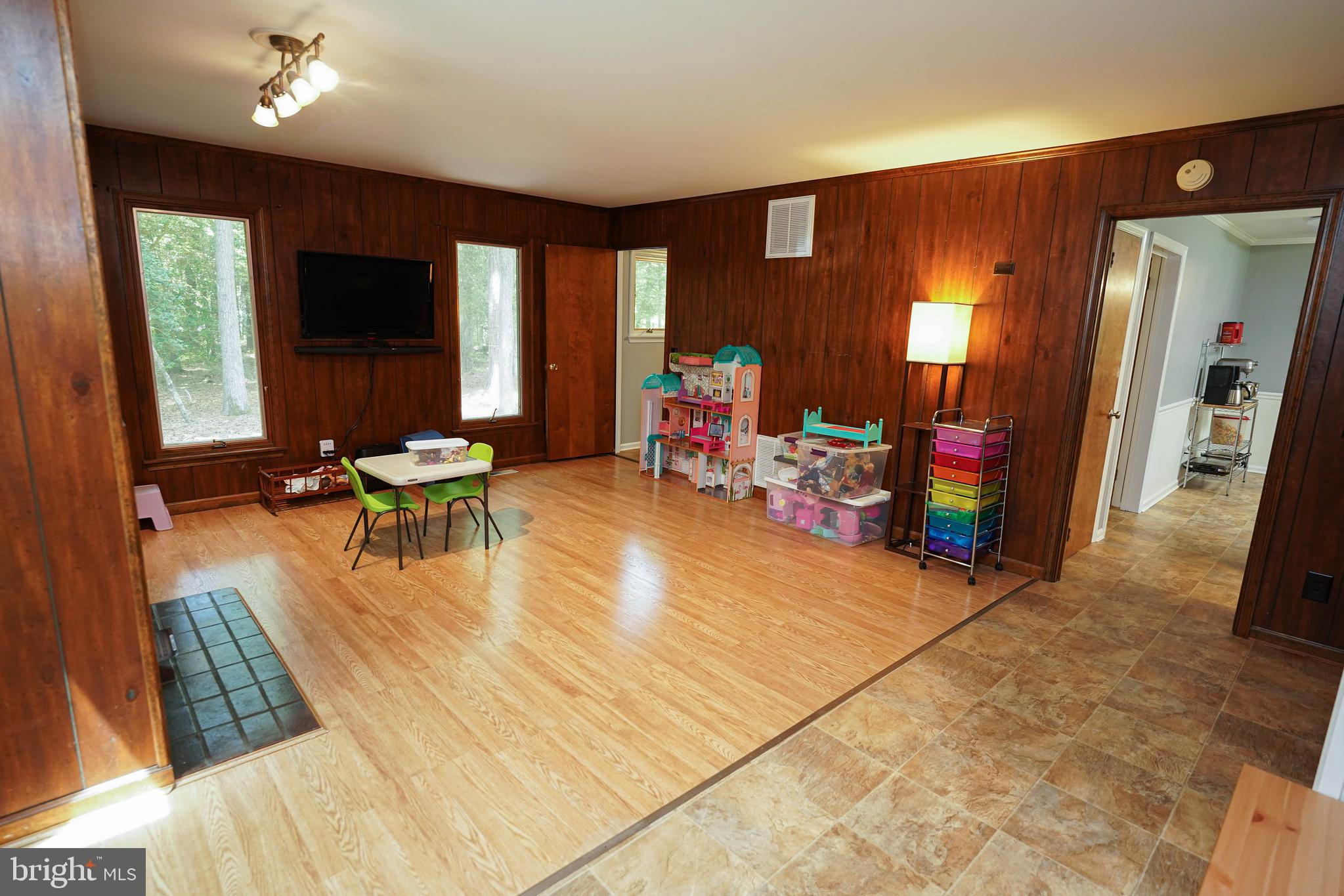 HIDE AWAY ACRES - Residential