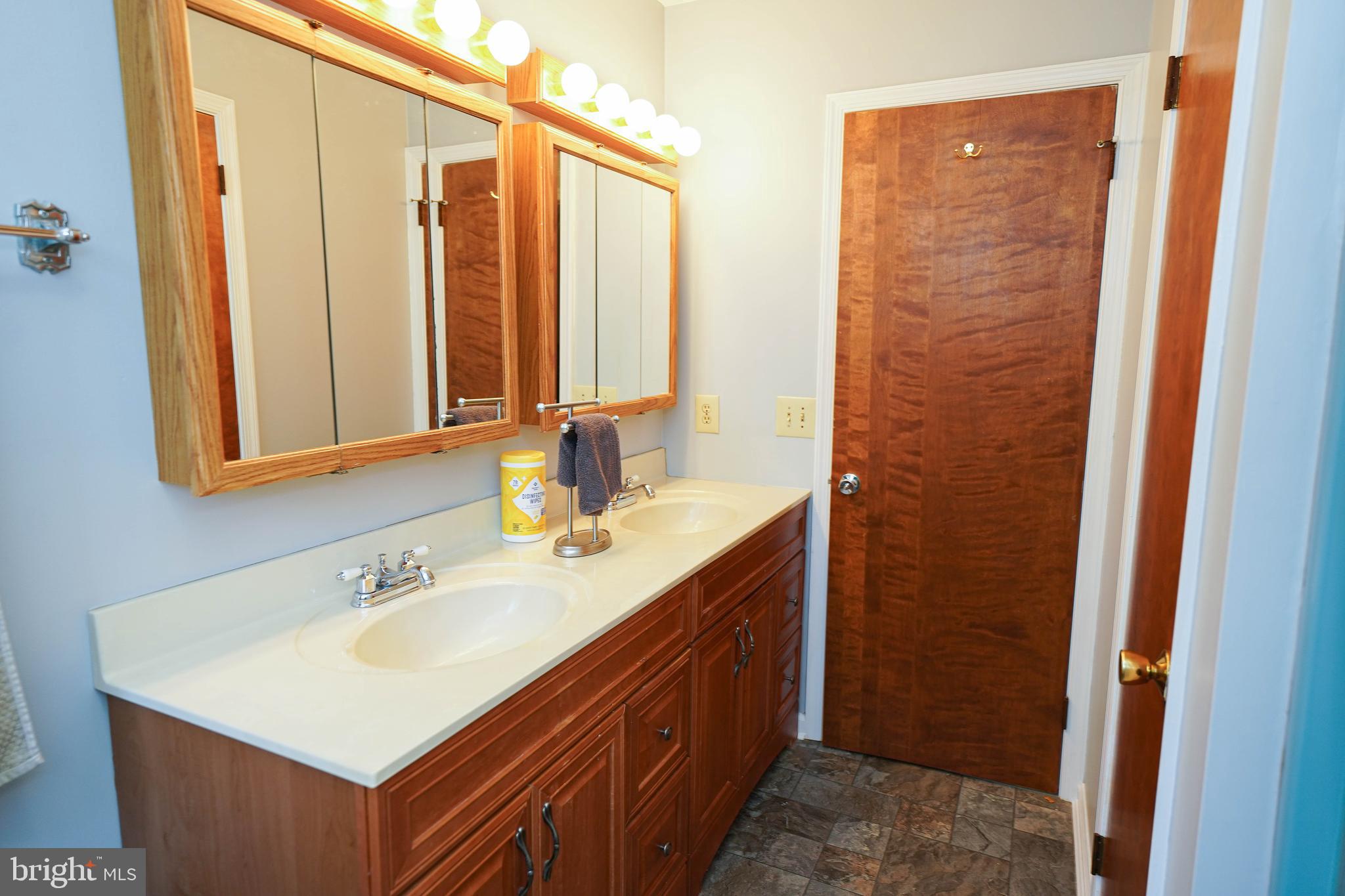 HIDE AWAY ACRES - Residential