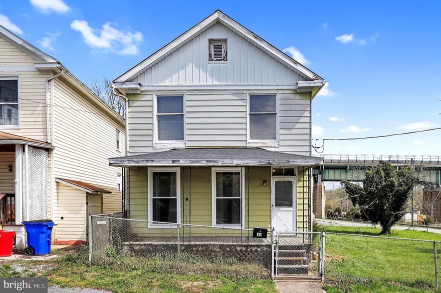 Investor's special alert! This spacious 4-bedroom, 1-bathroom house is a prime opportunity for investors seeking a project with limitless potential. Nestled on a GENEROUS corner lot, the property offers ample space and endless possibilities for renovation or rental income. A brand-new roof recently installed, ensuring added value and longevity. 2 lots in one with two separate water meters.  Don't miss out on this chance to turn imagination into reality!