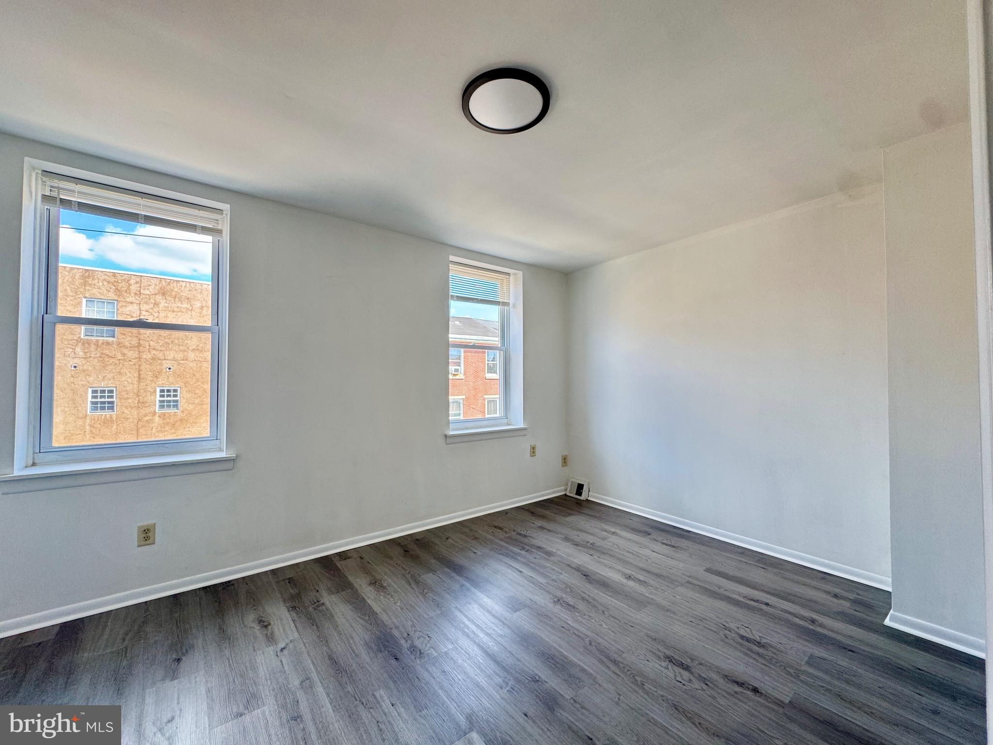 WEST POPLAR - Residential Lease