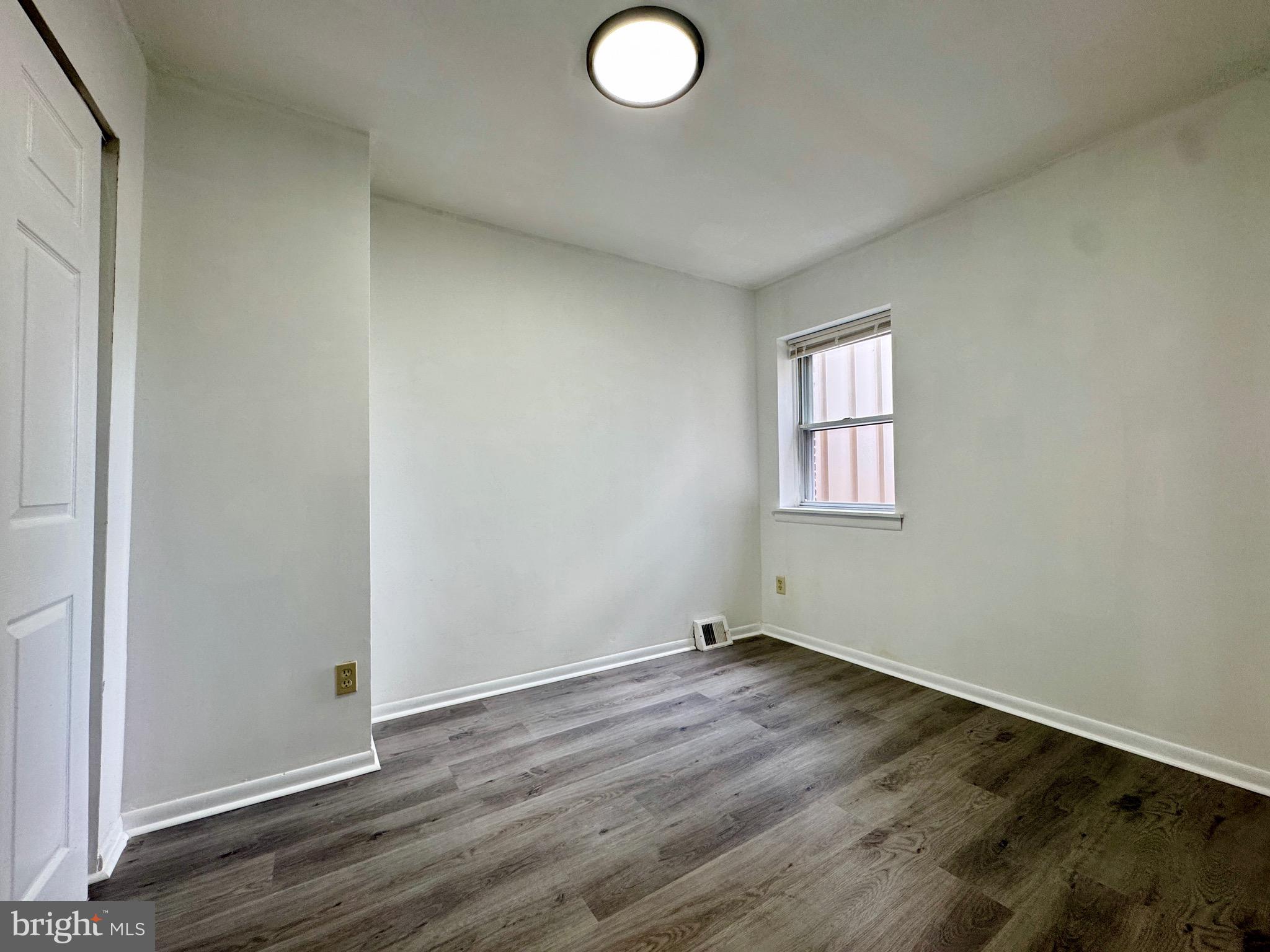 WEST POPLAR - Residential Lease
