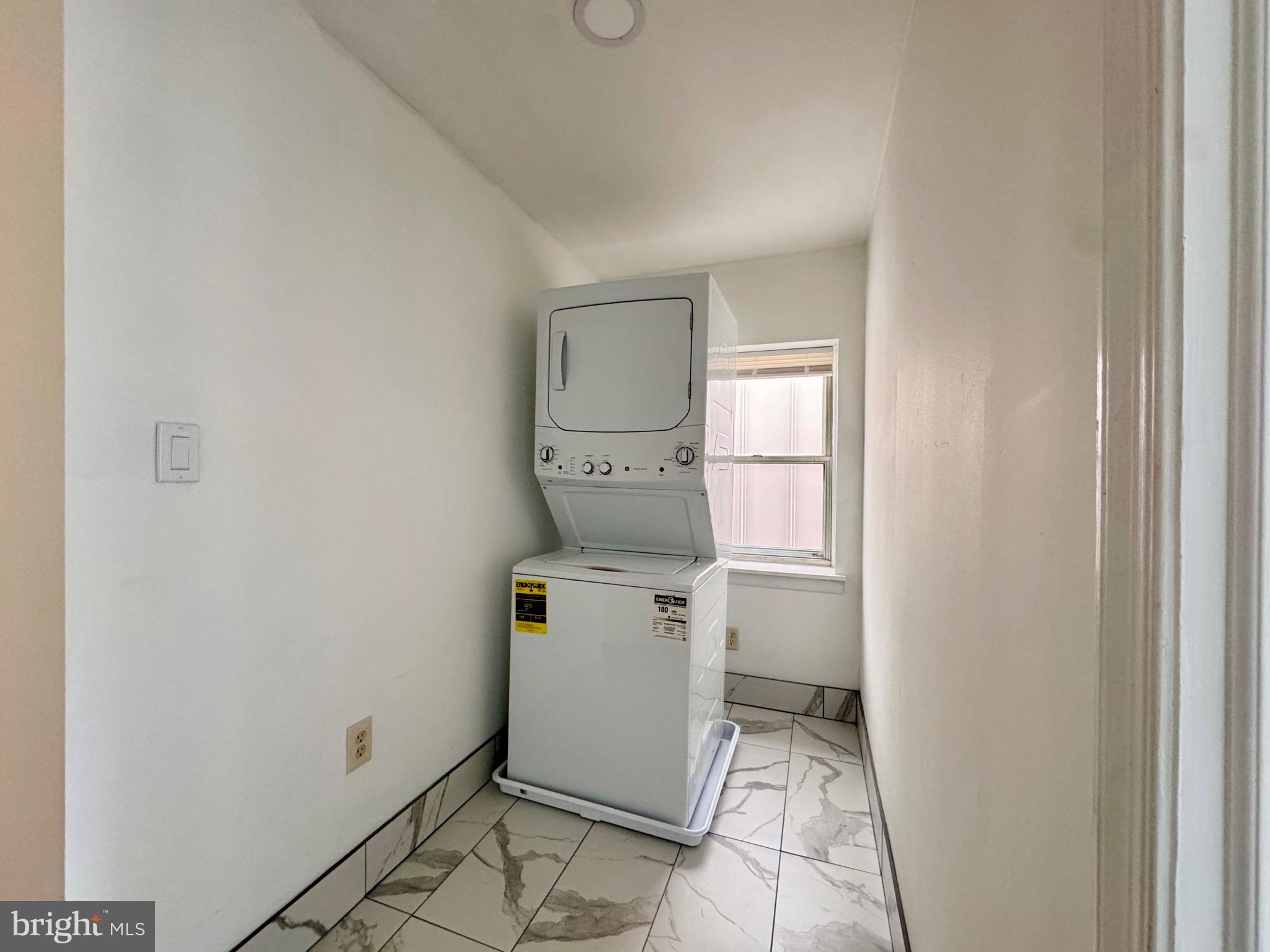 WEST POPLAR - Residential Lease