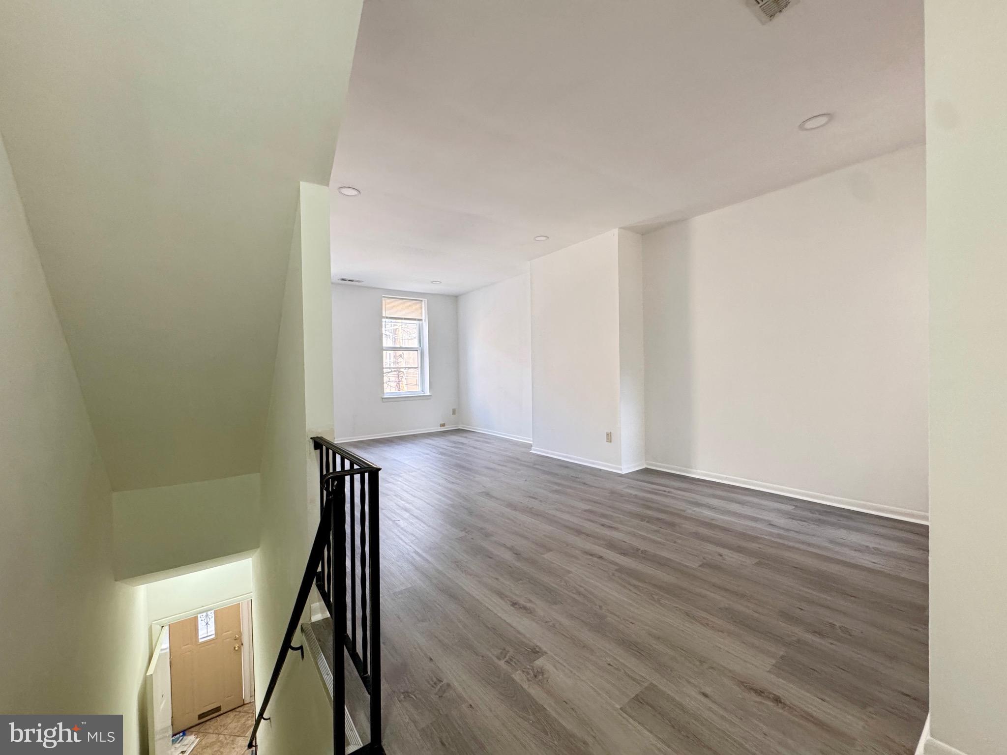 WEST POPLAR - Residential Lease