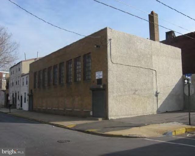 832 S 4TH STREET