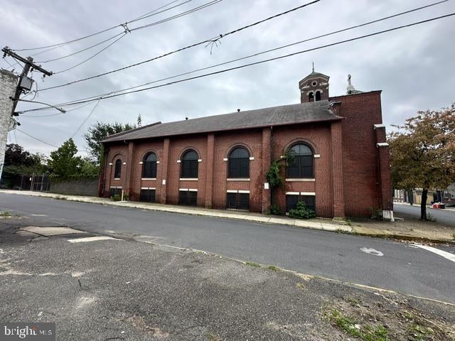 832 S 4TH STREET