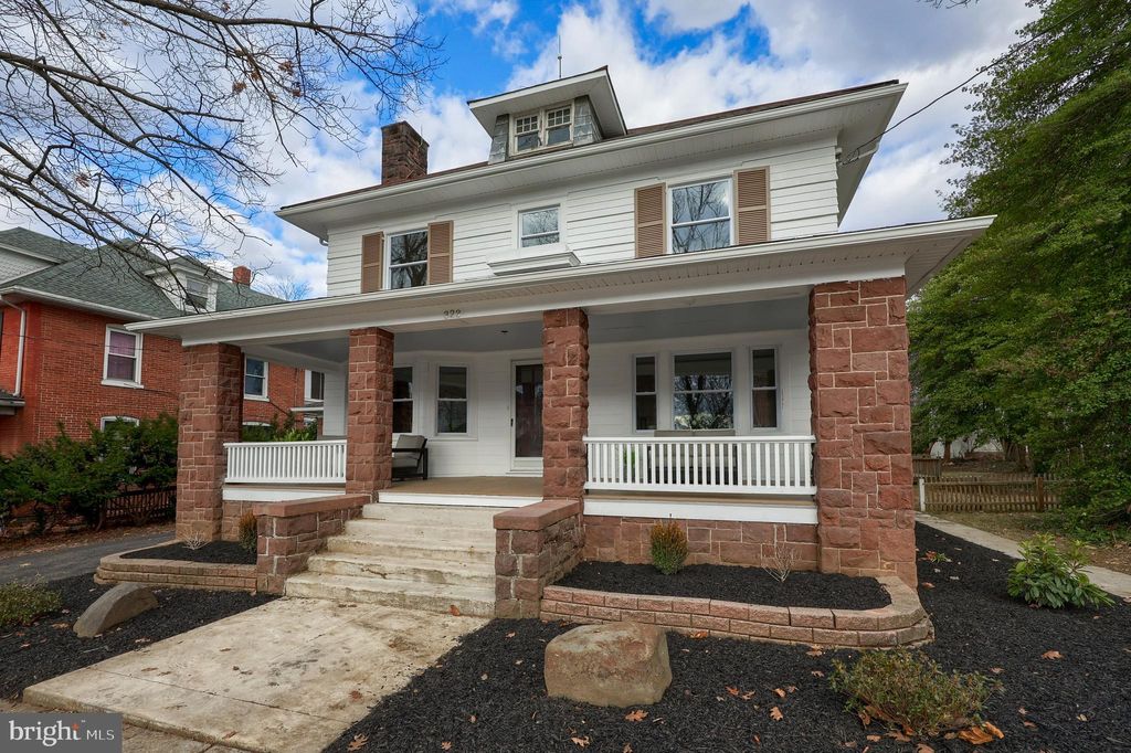 Photo of 323 W Main Street, EPHRATA, PA 17522 (MLS # PALA2072412)