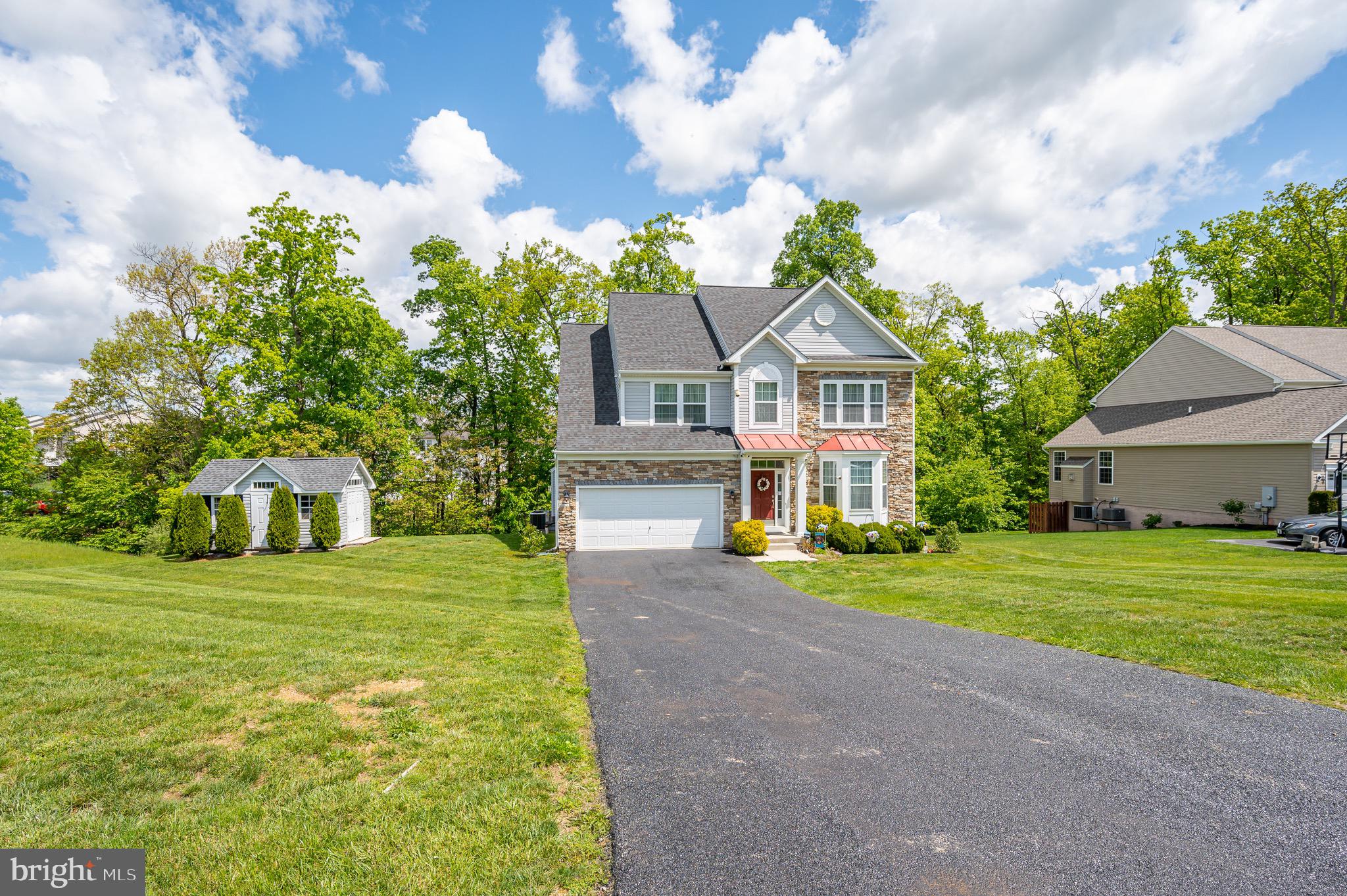 BROOKFIELD ON THE POTOMAC - Residential