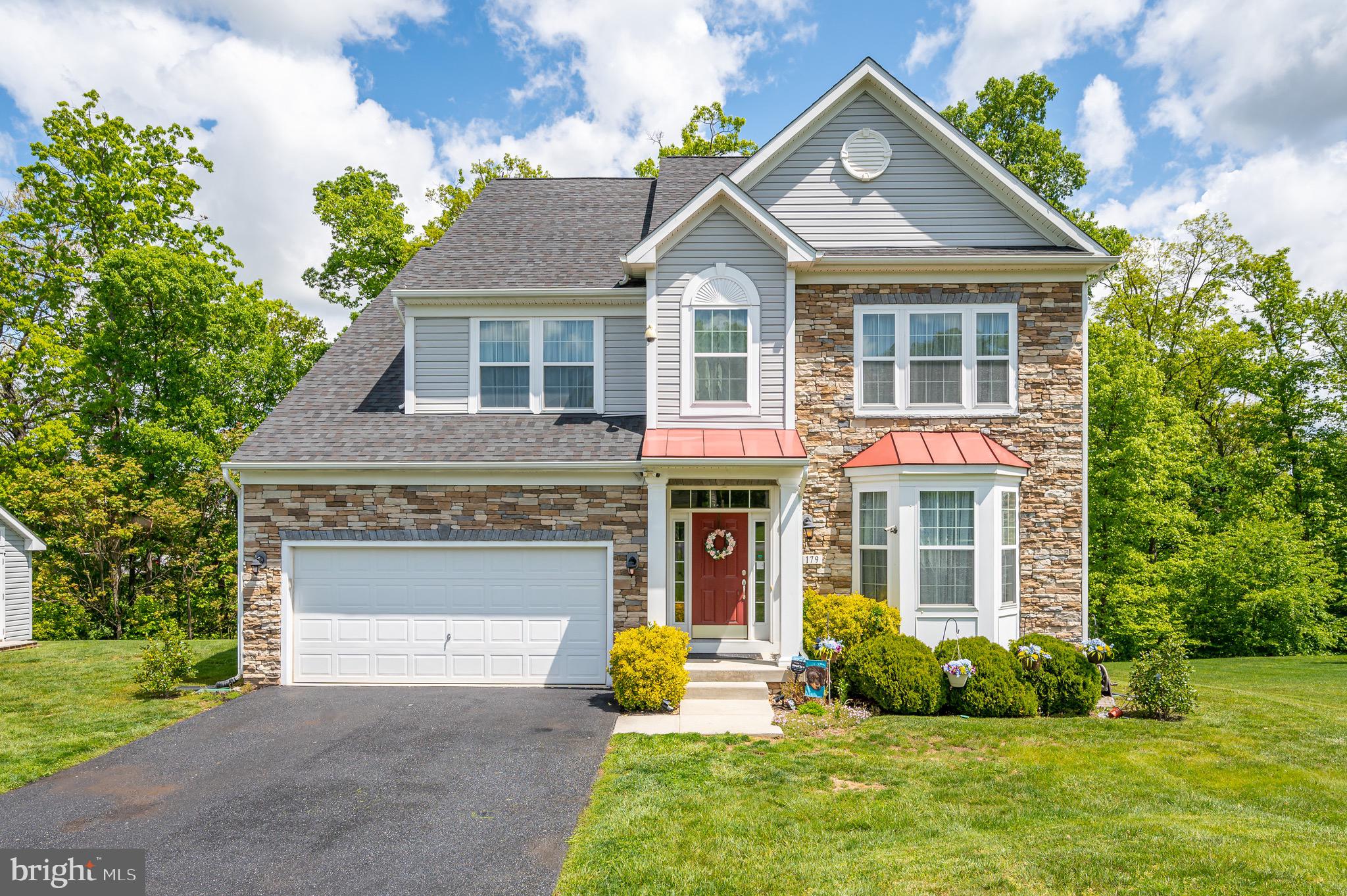 BROOKFIELD ON THE POTOMAC - Residential