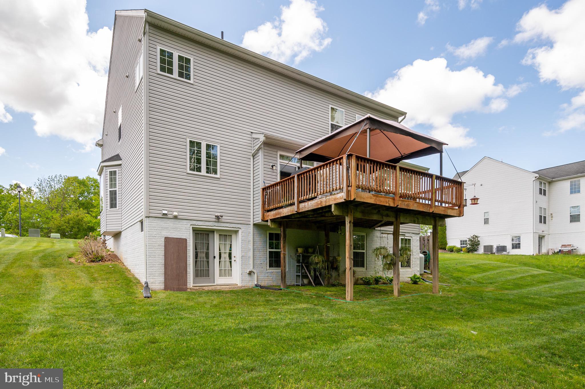 BROOKFIELD ON THE POTOMAC - Residential