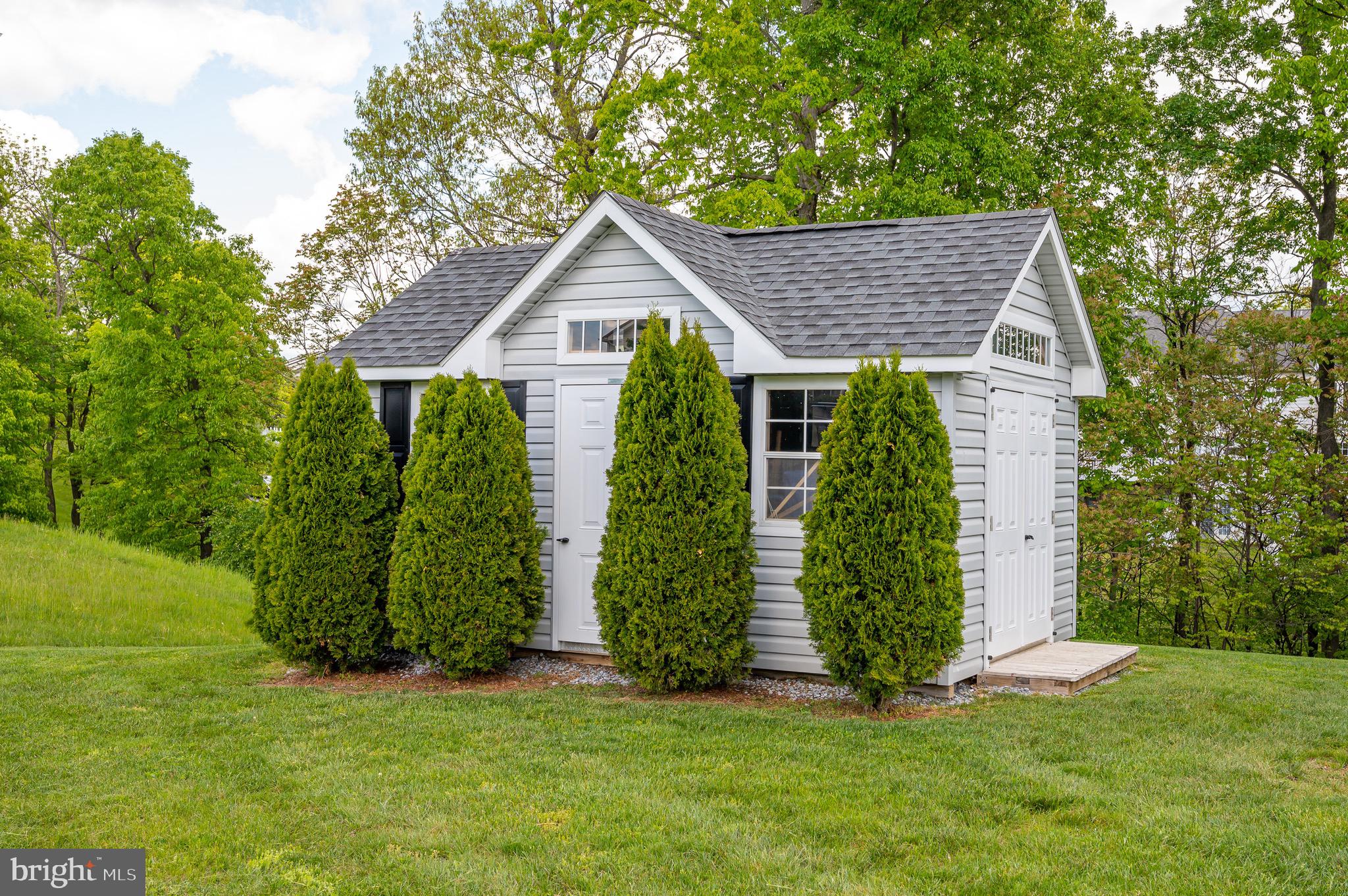 BROOKFIELD ON THE POTOMAC - Residential
