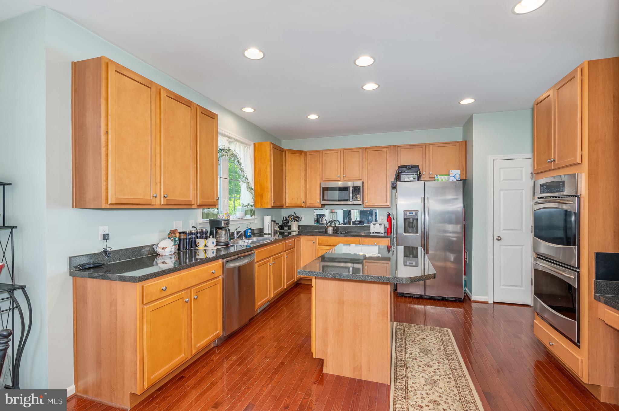 BROOKFIELD ON THE POTOMAC - Residential