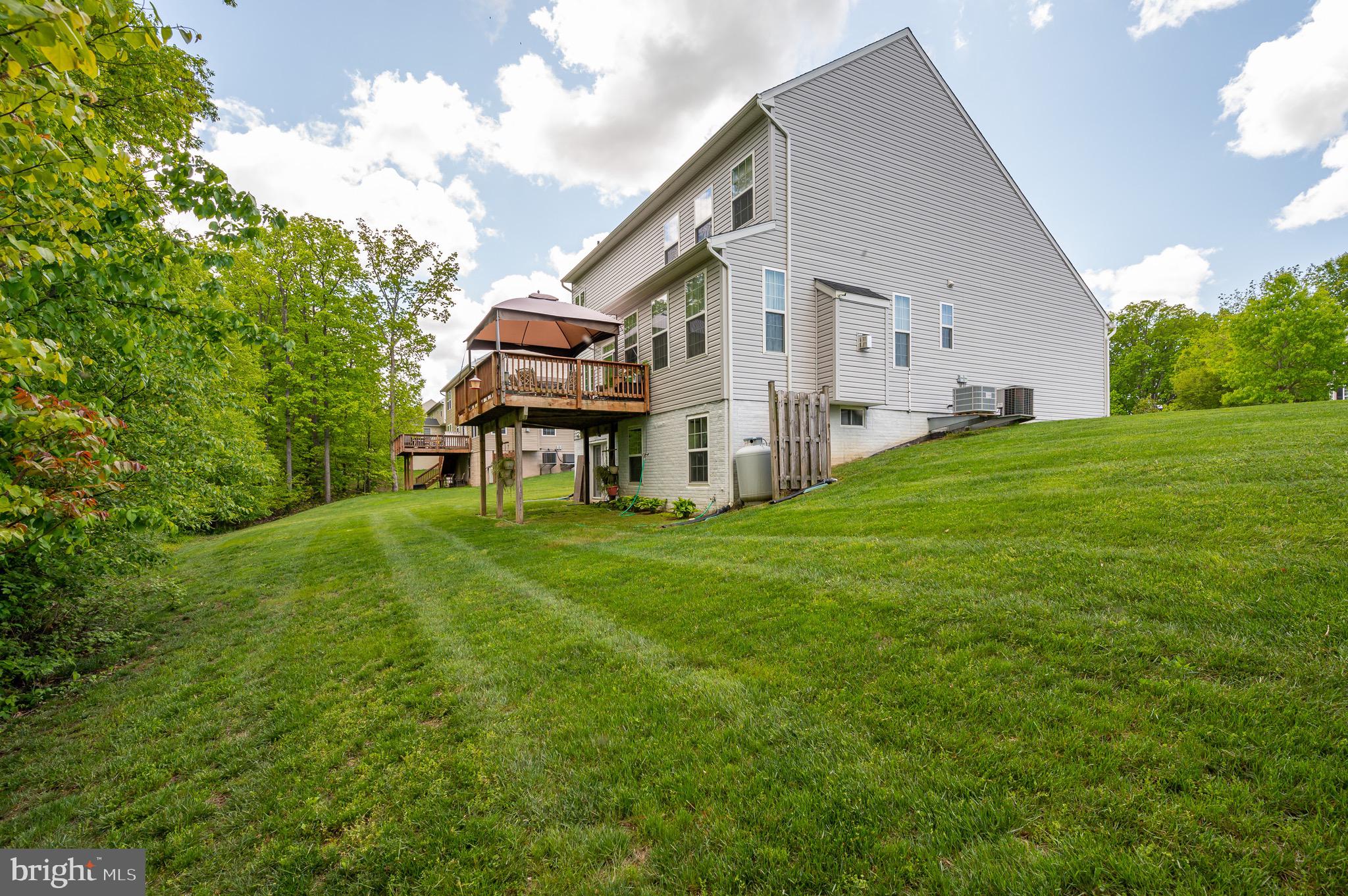 BROOKFIELD ON THE POTOMAC - Residential