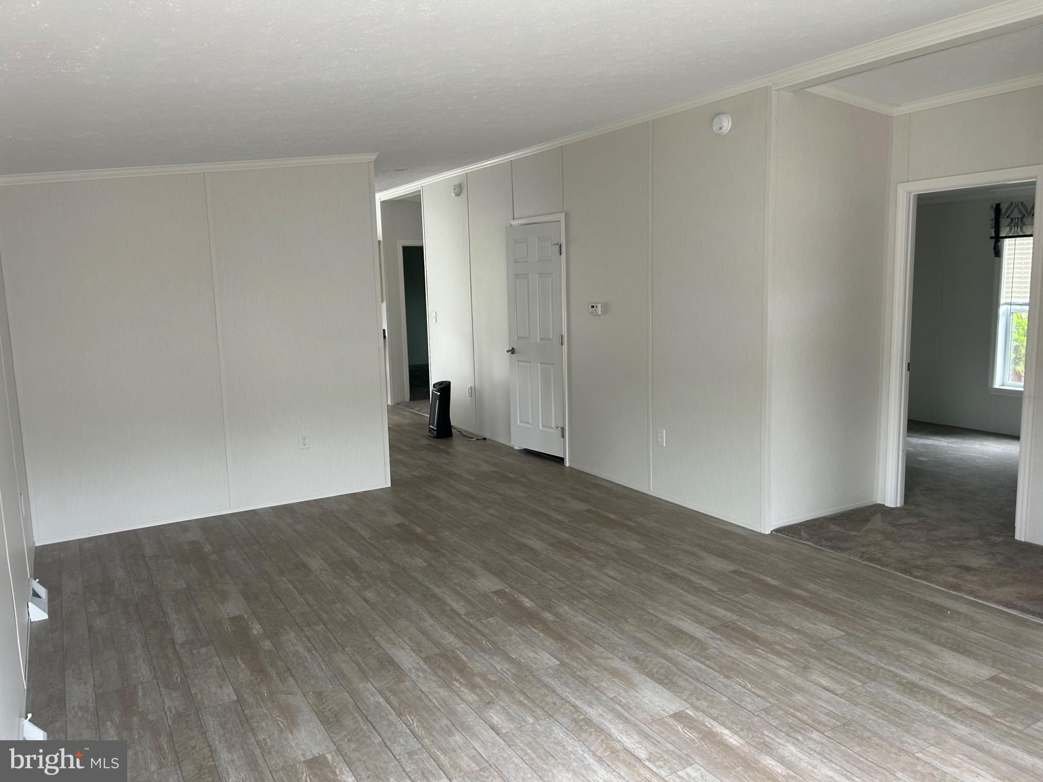 CRESTVIEW ACRES MHP - Residential