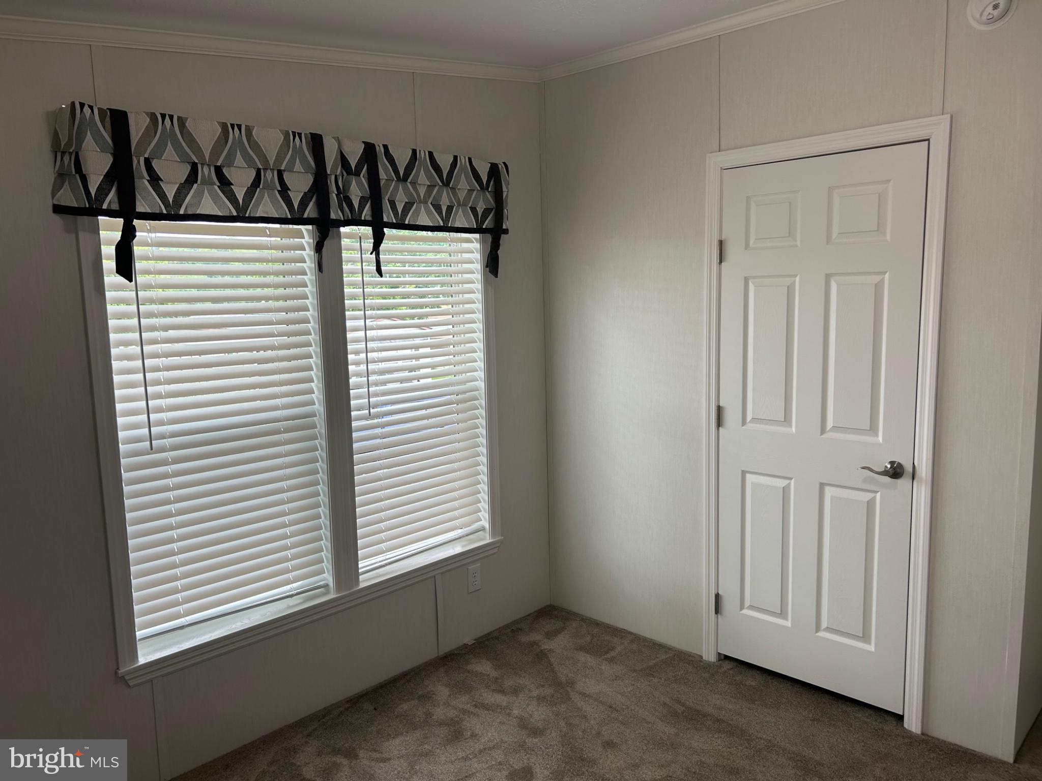 CRESTVIEW ACRES MHP - Residential