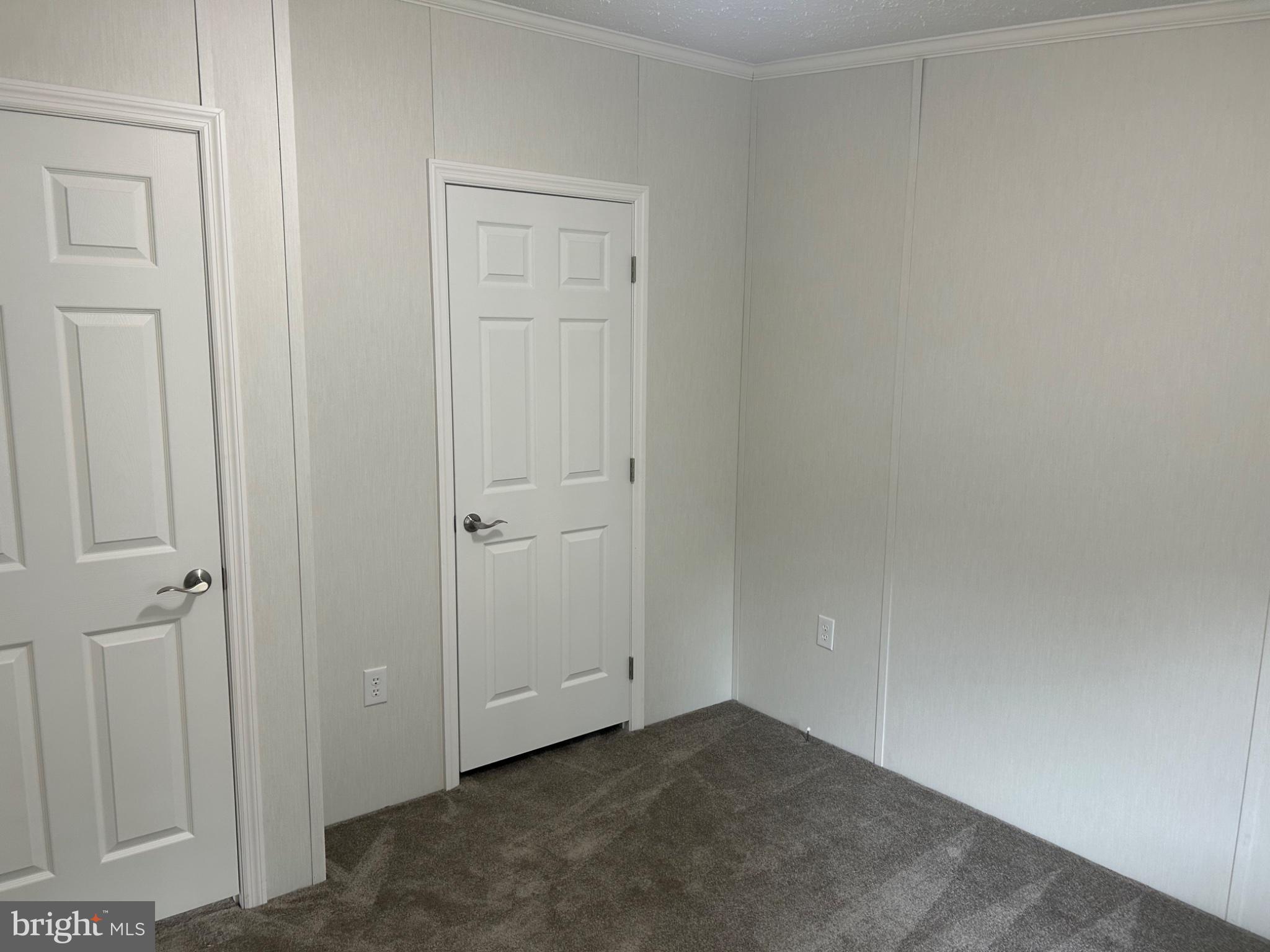 CRESTVIEW ACRES MHP - Residential