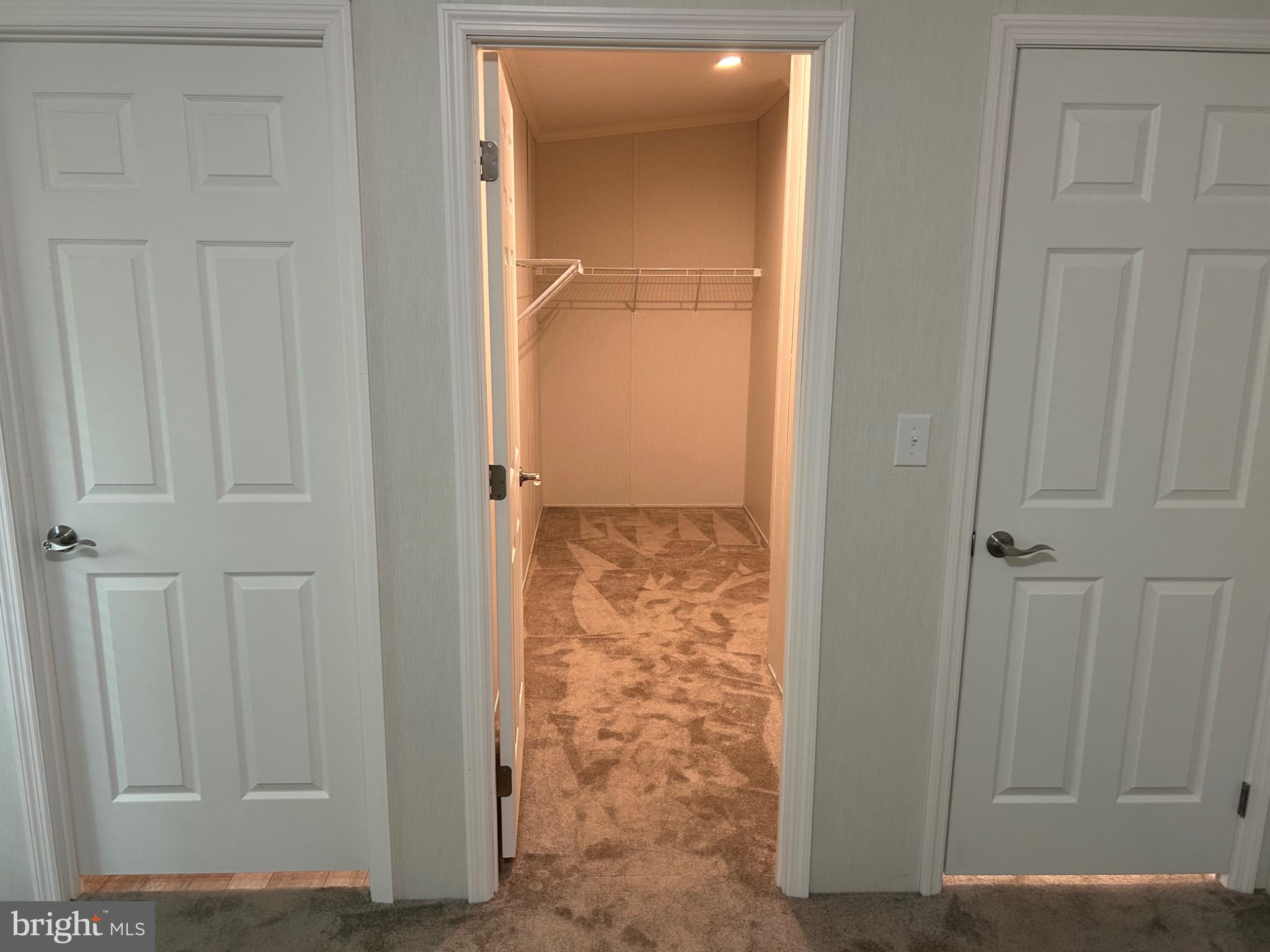 CRESTVIEW ACRES MHP - Residential