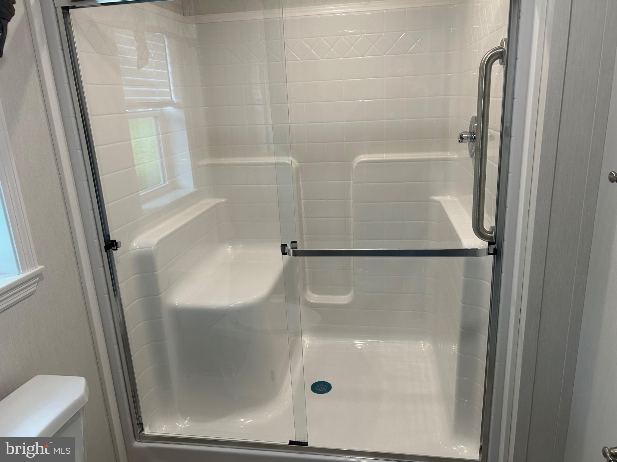 CRESTVIEW ACRES MHP - Residential