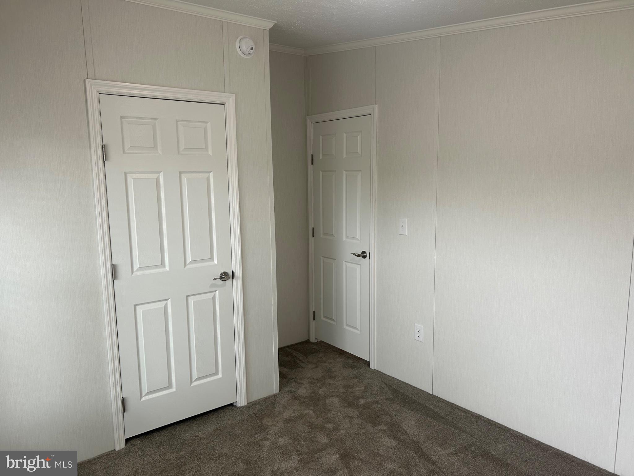 CRESTVIEW ACRES MHP - Residential