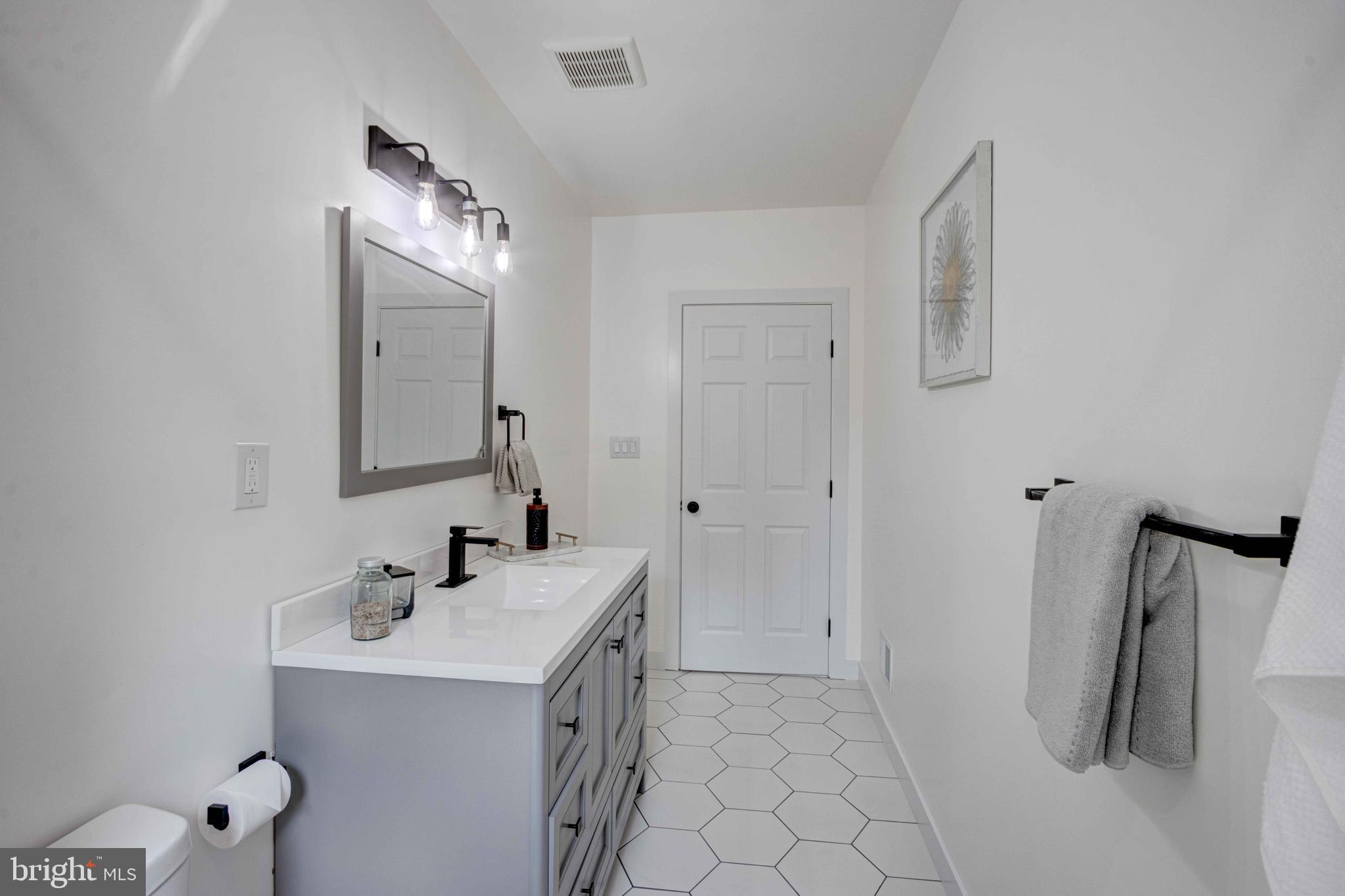 MOUNT HOLLY - Residential