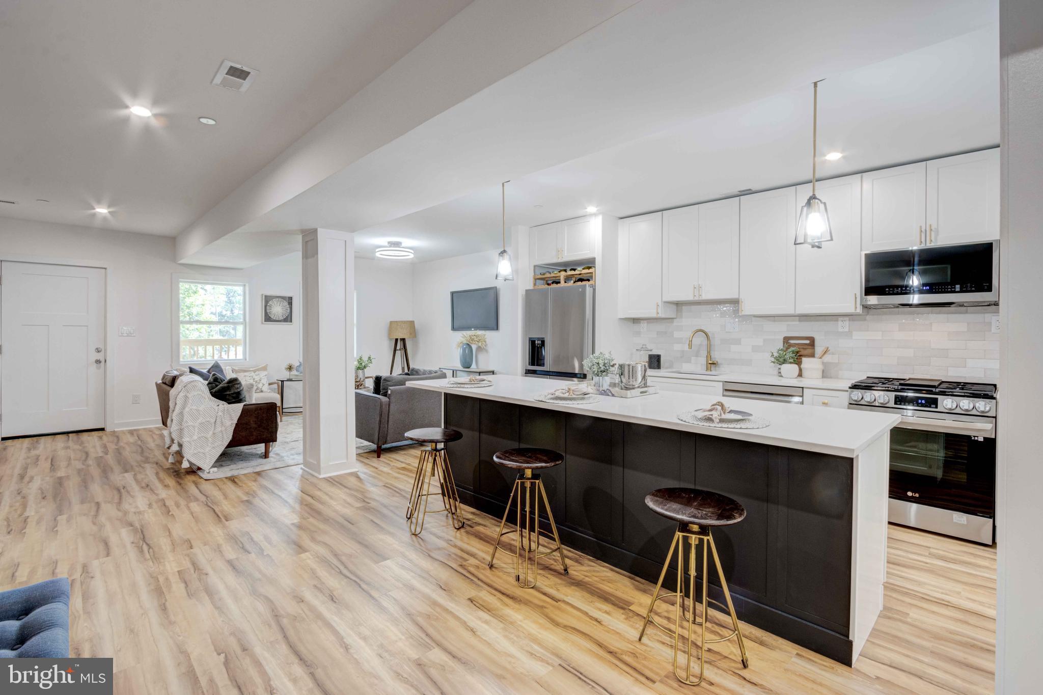 MOUNT HOLLY - Residential