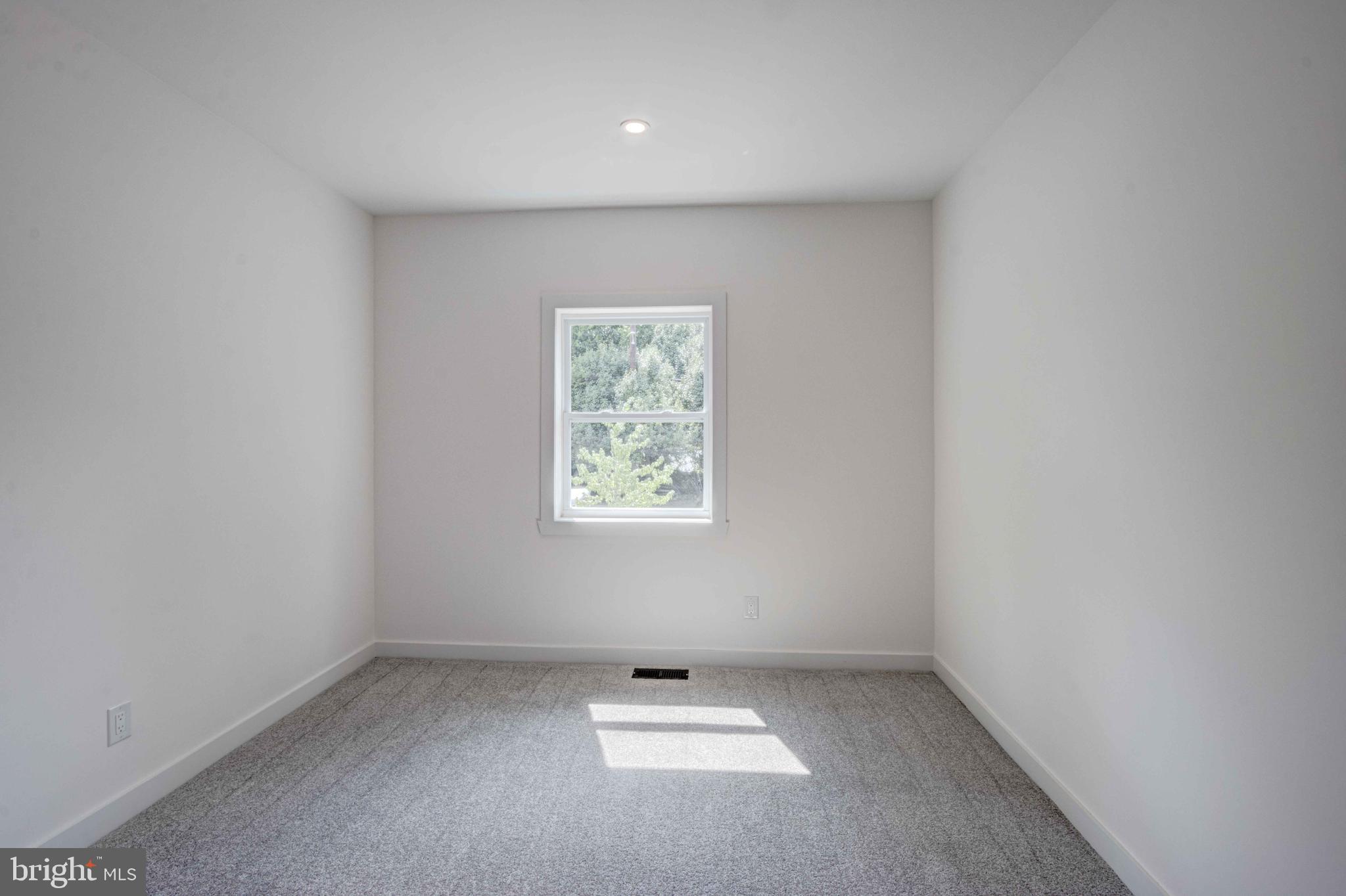 MOUNT HOLLY - Residential