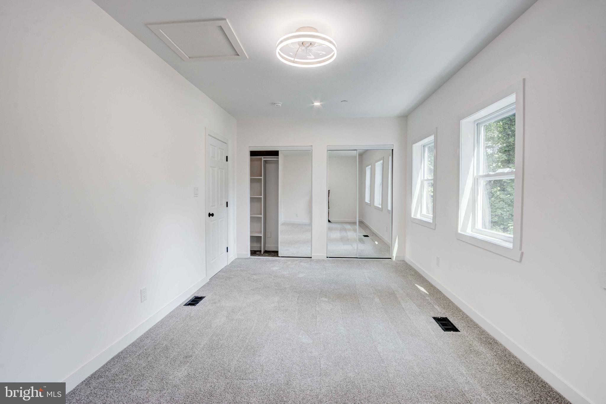 MOUNT HOLLY - Residential